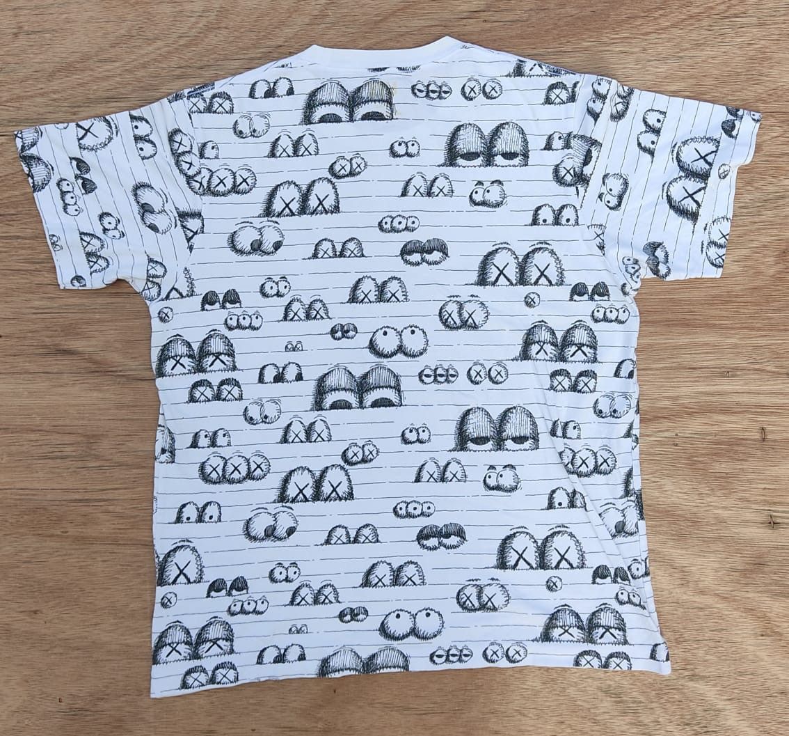 Kaws × Uniqlo Uniqlo X Kaws C20 Size US M / EU 48-50 / 2 - 3 Thumbnail