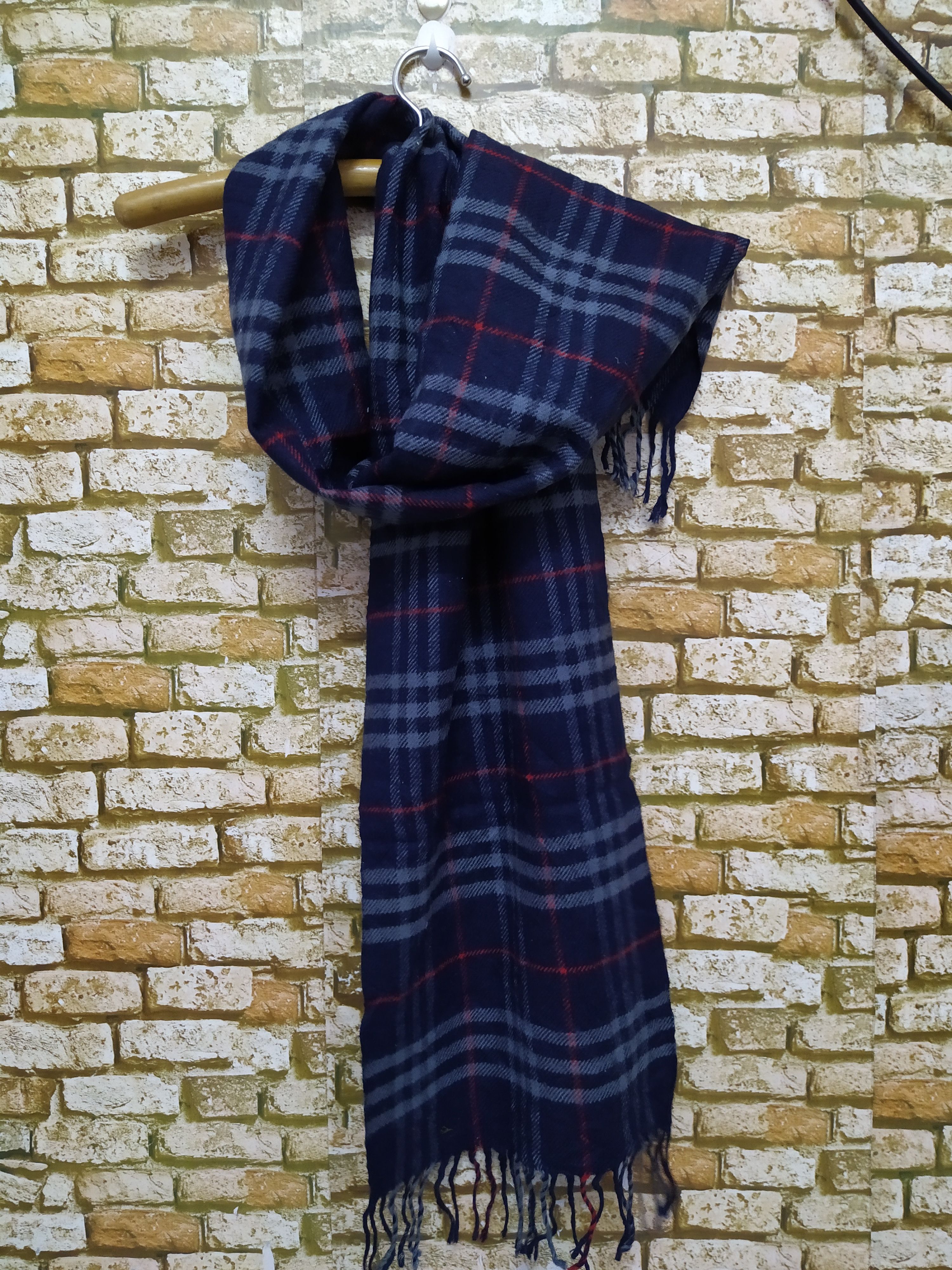 Burberry BURBERRY MUFFKER SCARVES NOVA CHECK LAMBWOOLS (C55) Size ONE SIZE - 1 Thumbnail