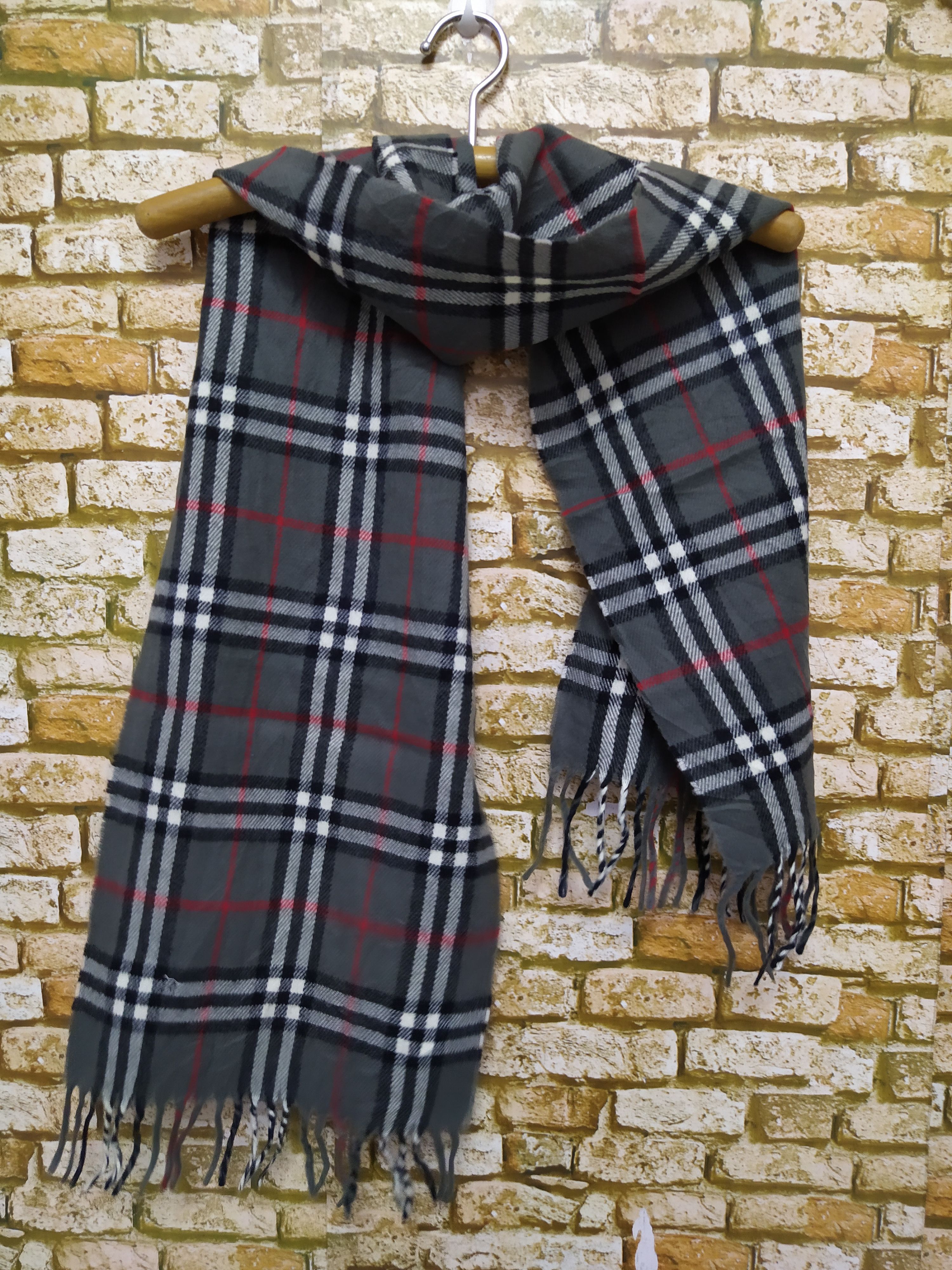 Burberry BURBERRY MUFFKER SCARVES NOVA CHECK LAMBWOOLS (C59) Size ONE SIZE - 1 Thumbnail