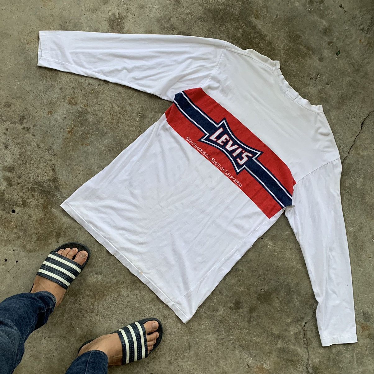 Levi's Levi’s vintage 90s long sleeve single pocket tshirt tee Size US L / EU 52-54 / 3 - 2 Thumbnail
