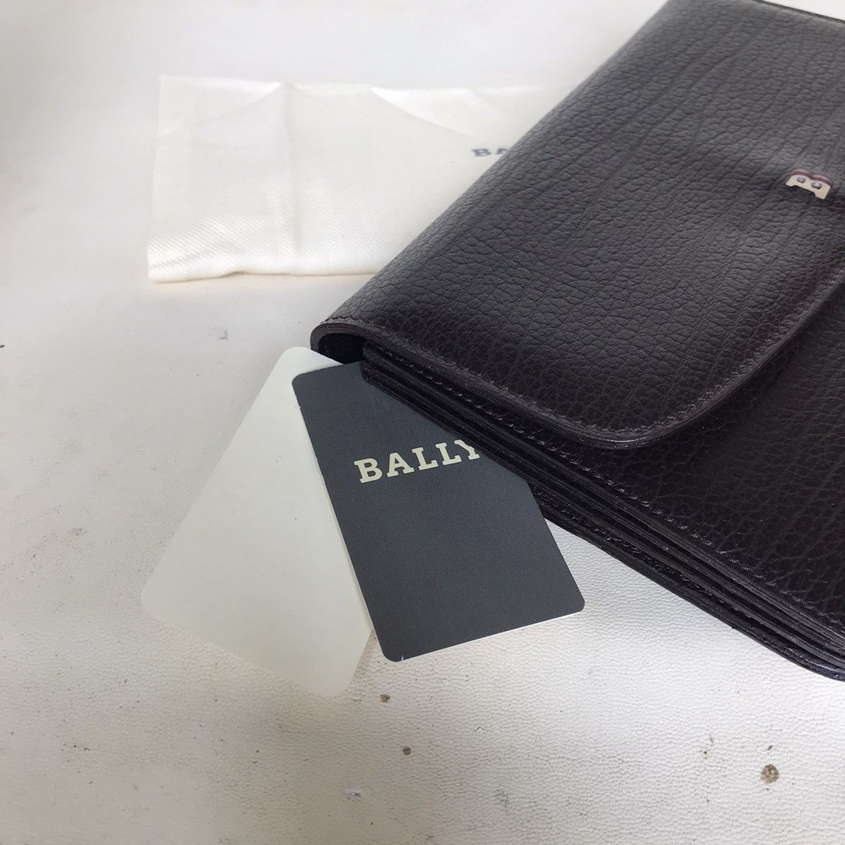 Bally AUTHENTIC BALLY 2 WAY BAG Size ONE SIZE - 12 Thumbnail