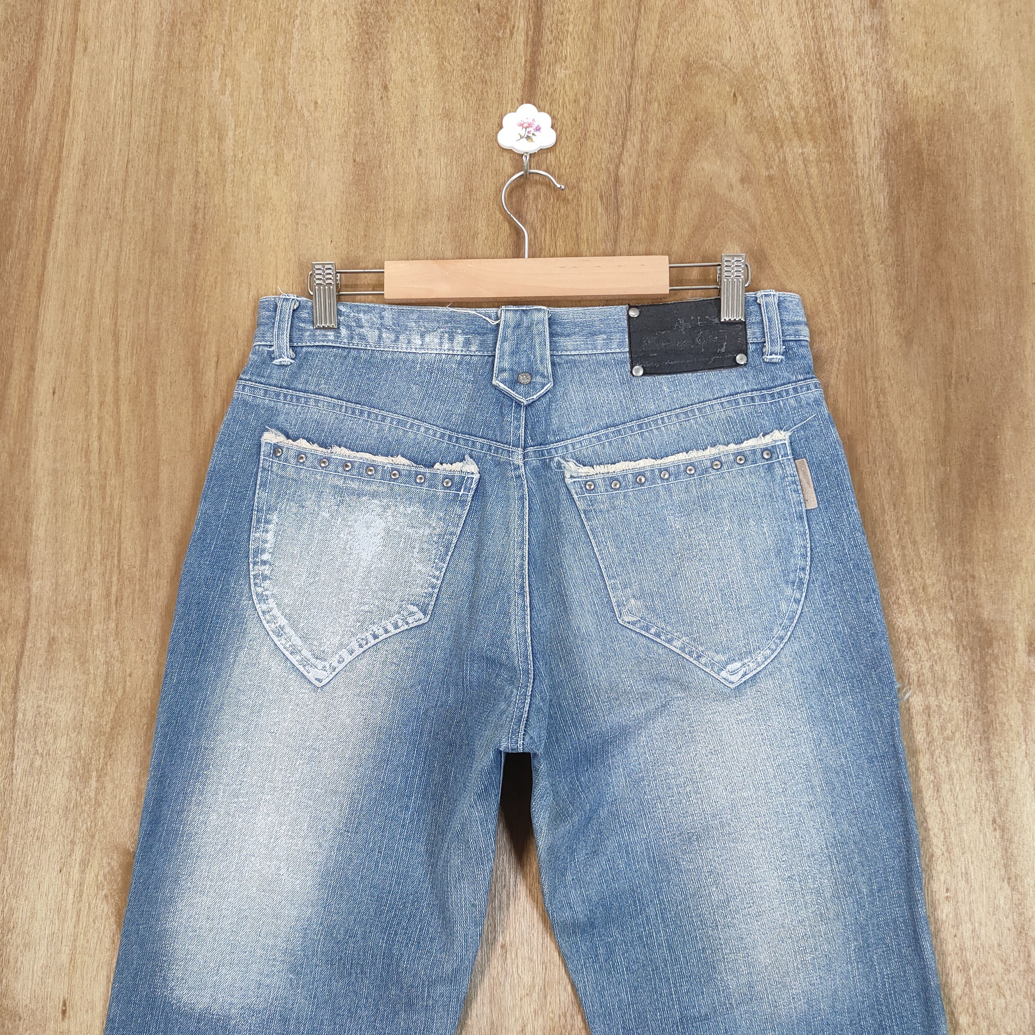 Japanese Brand JAPANESE BRAND FADED FLARE DENIM PANTS Size US 30 / EU 46 - 9 Thumbnail