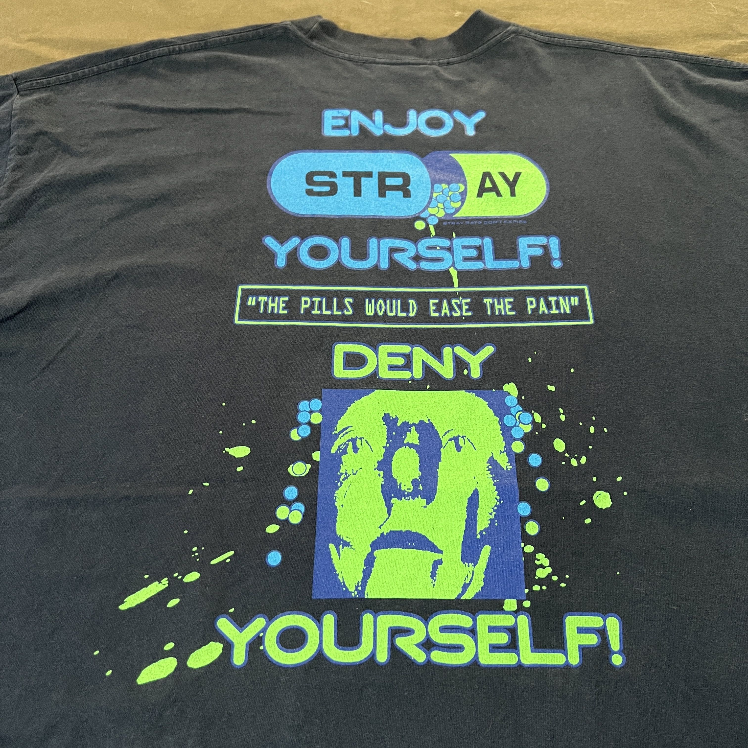 Vintage Stray Rats Pill Tee Shirt Size US XL / EU 56 / 4 - 2 Thumbnail