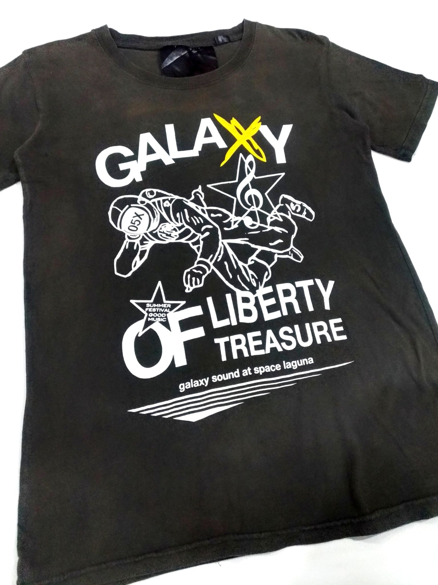 Japanese Brand RARE! ROVTSKI GALAXY SOUND SPACE LAGUNA FEST TEE Size US S / EU 44-46 / 1 - 4 Thumbnail