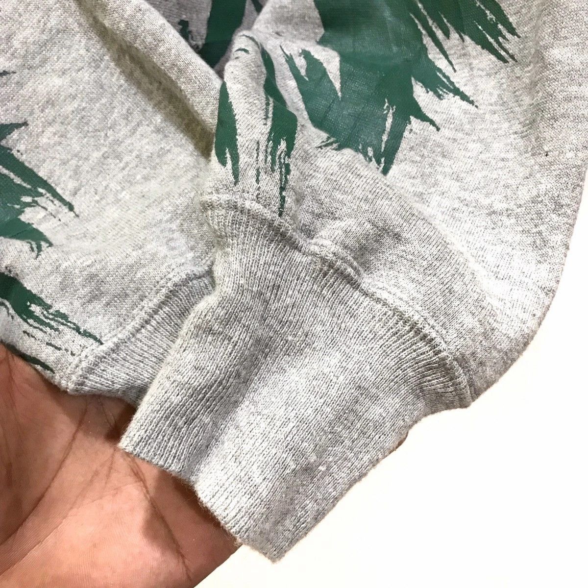 Japanese Brand × Vintage Vintage Japanese Brand Lion Sweatshirts Over Prints Size US L / EU 52-54 / 3 - 5 Thumbnail