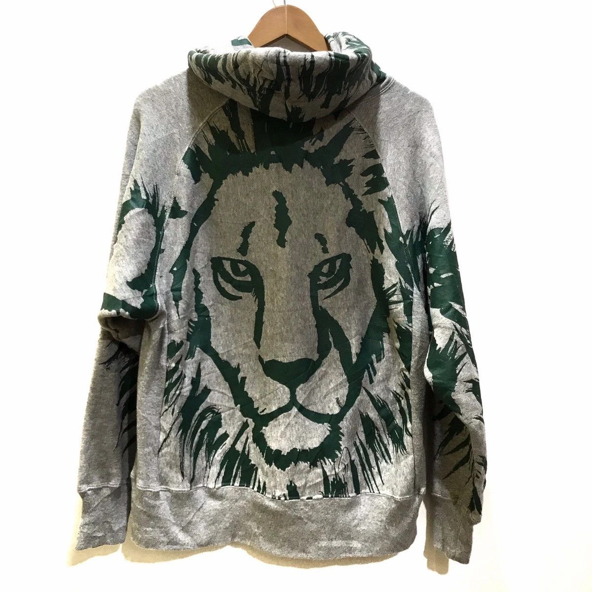 Japanese Brand × Vintage Vintage Japanese Brand Lion Sweatshirts Over Prints Size US L / EU 52-54 / 3 - 1 Thumbnail