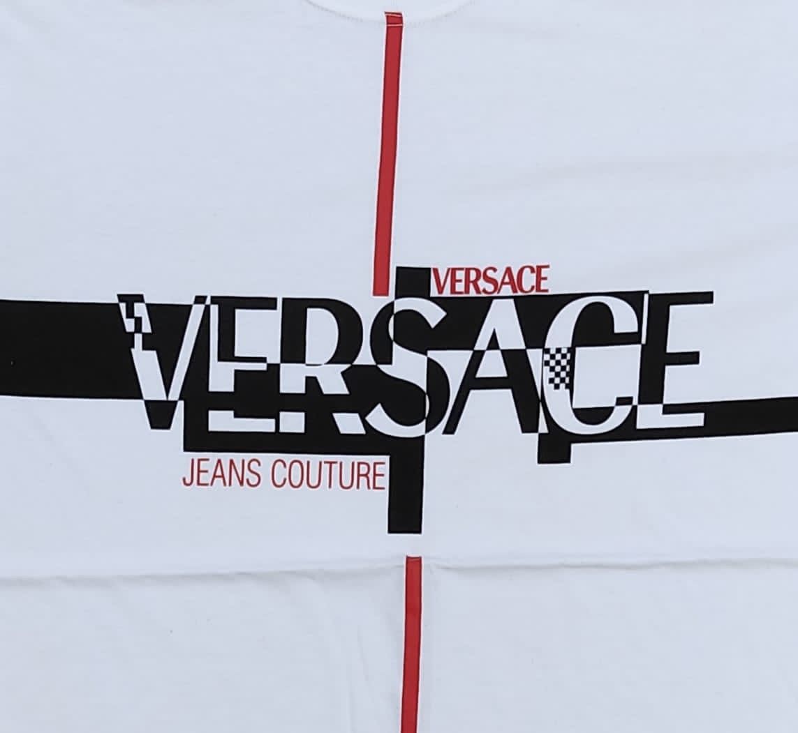 Versace vintage tee D - 16 Versace jeans couture Size US M / EU 48-50 / 2 - 2 Thumbnail