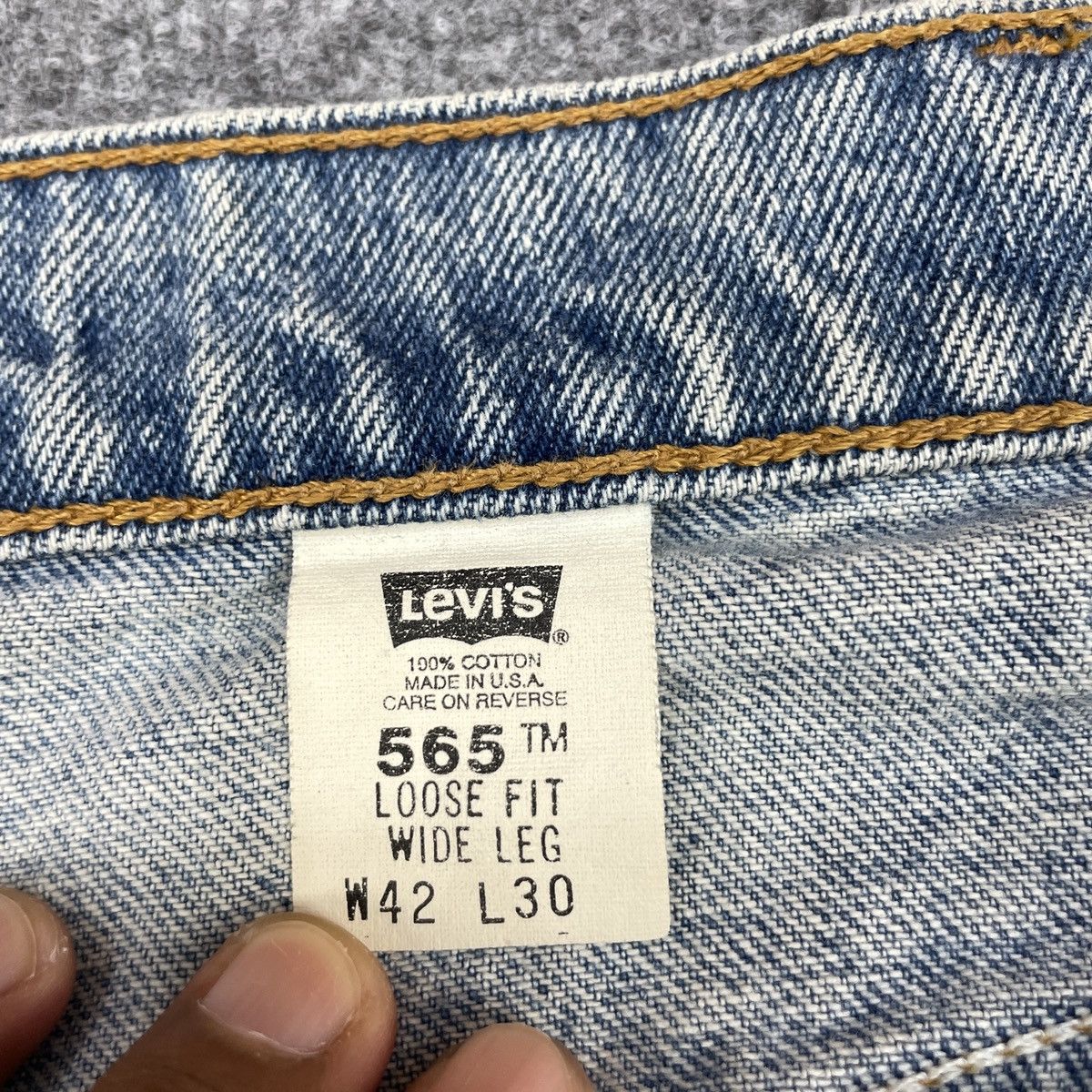 Levi's × Vintage Vintage Levi's 565 Blue Light Wash - wc 273 Size US 42 / EU 58 - 10 Thumbnail