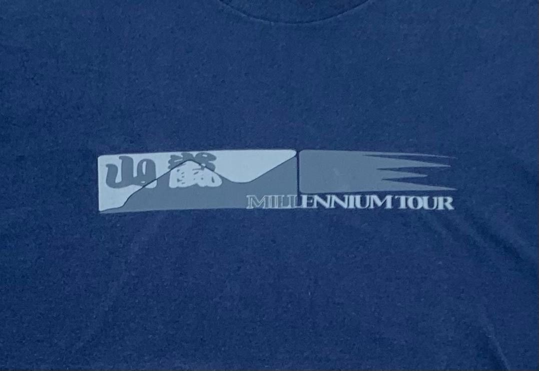 Vintage Vintage Tee Millenium Tour A9 Size US XL / EU 56 / 4 - 2 Thumbnail