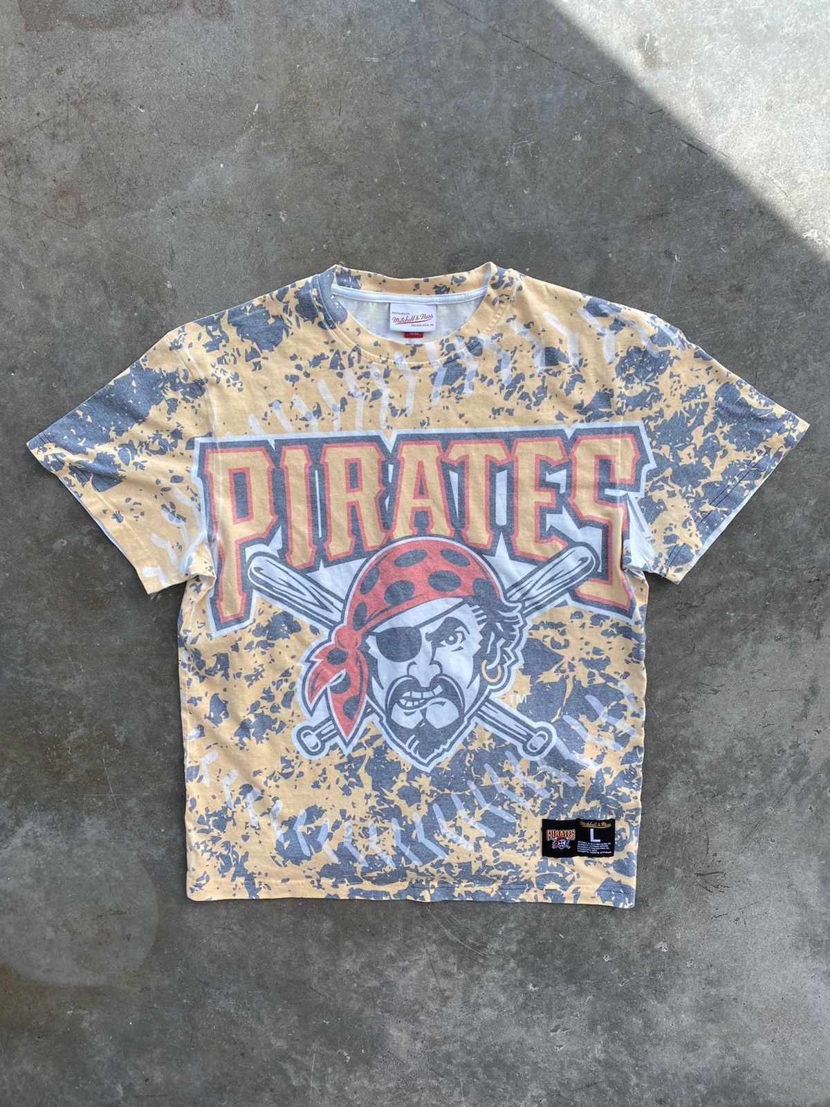 Mitchell & Ness Mitchell and Ness Pittsburgh Pirates All Over Tie Dye Tee ❄️ Size US L / EU 52-54 / 3 - 1 Thumbnail