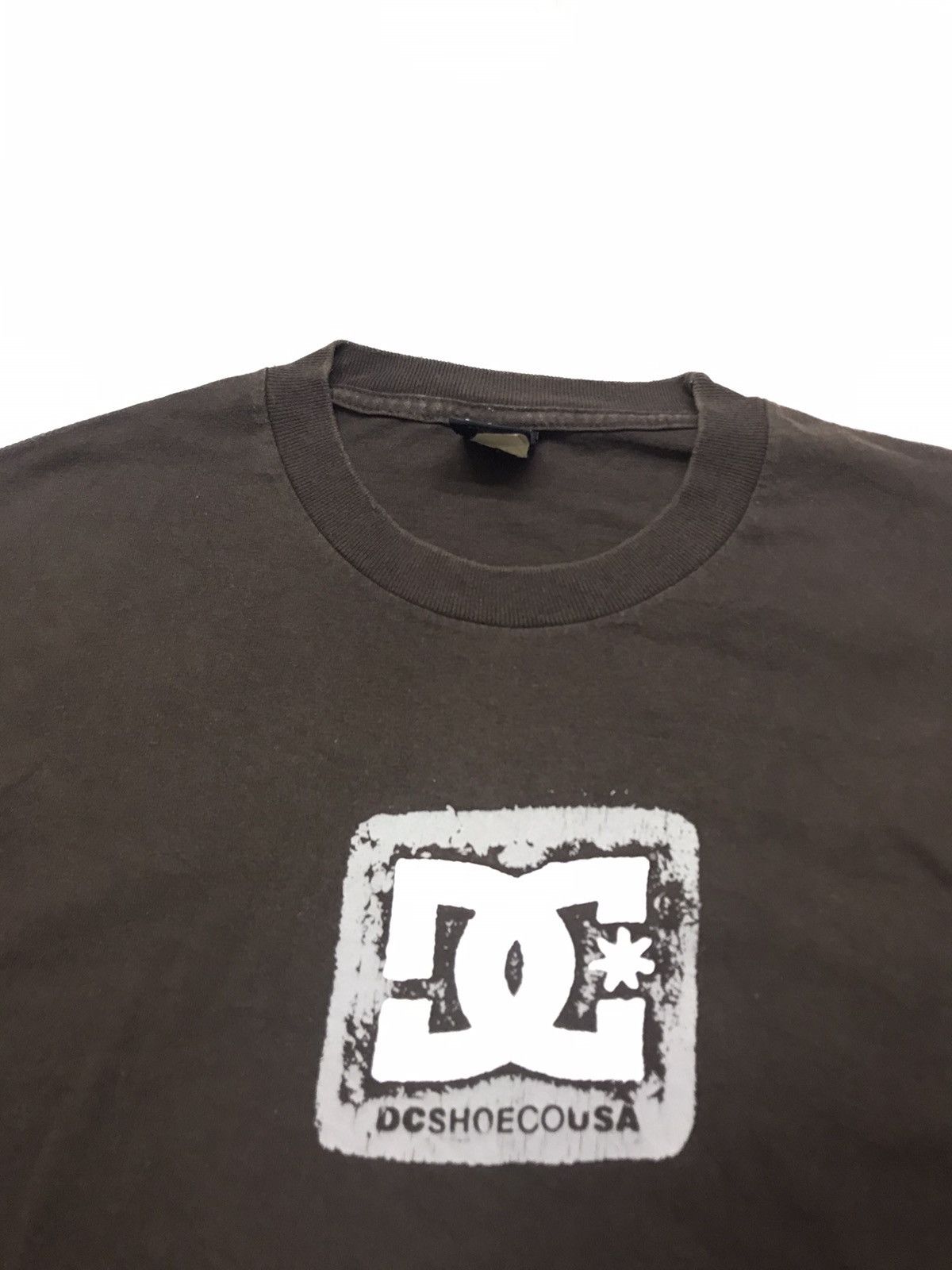 DC Vintage DC shoes Usa Tshirt big logo skateboard Tee Size US L / EU 52-54 / 3 - 4 Thumbnail