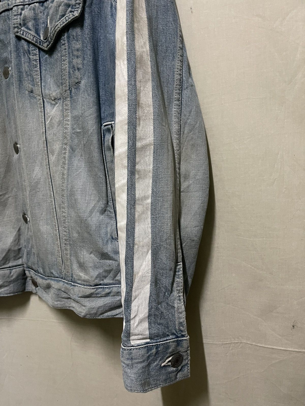 Japanese Brand × Swagger Swagger Denim Jacket Faded Vintage Design Size US L / EU 52-54 / 3 - 6 Thumbnail