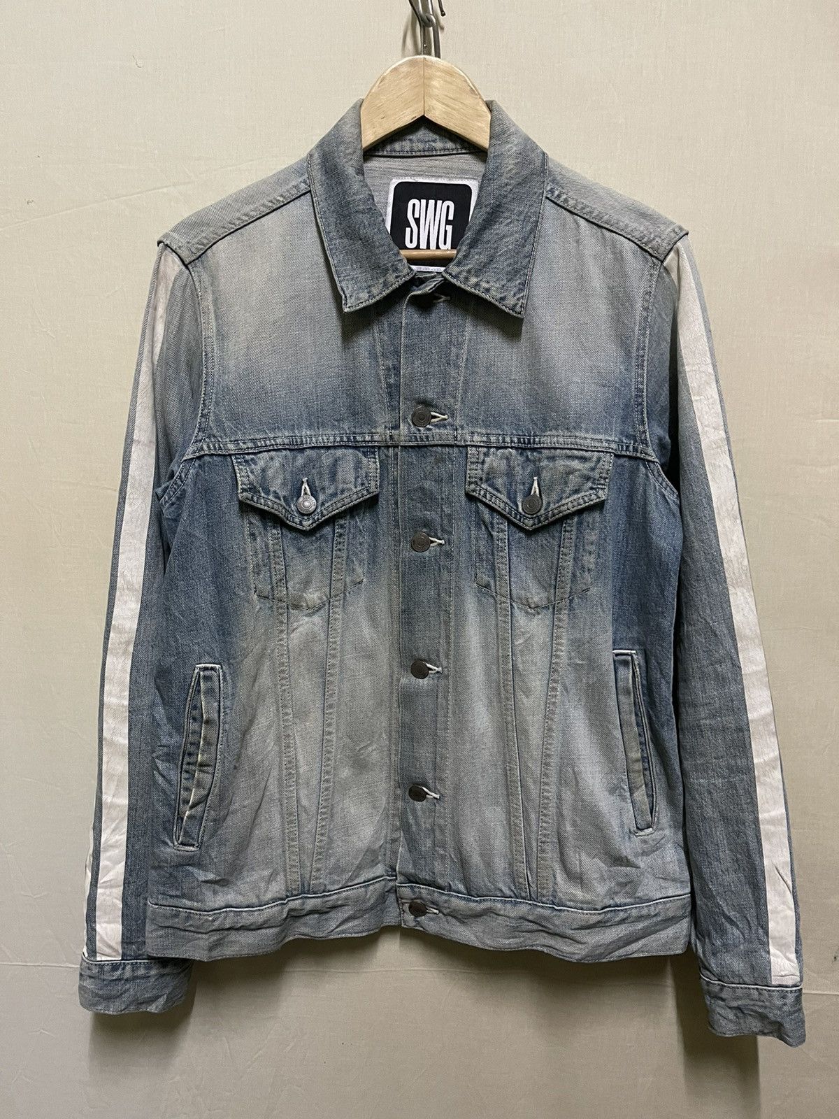 Japanese Brand × Swagger Swagger Denim Jacket Faded Vintage Design Size US L / EU 52-54 / 3 - 1 Thumbnail