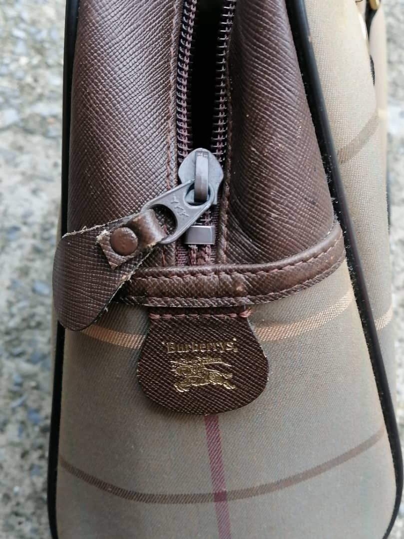 Burberry Burberry Plaid Canvas Boston Handbag Size ONE SIZE - 10 Thumbnail