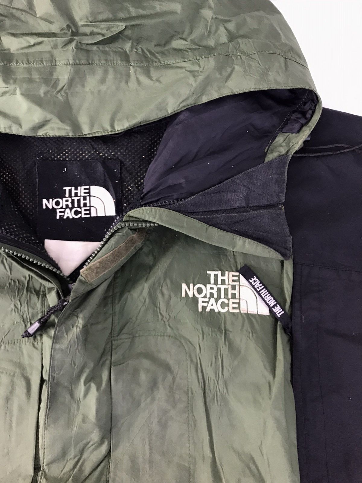 The North Face × Vintage The North Face Goretax Quilted Hooded Jacket Zipper Size US XL / EU 56 / 4 - 4 Thumbnail