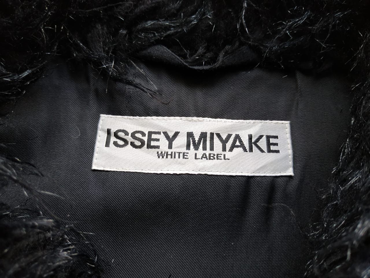 Issey Miyake Women M to L, Issey Miyake White Label Fur Coat Size M / US 6-8 / IT 42-44 - 8 Thumbnail