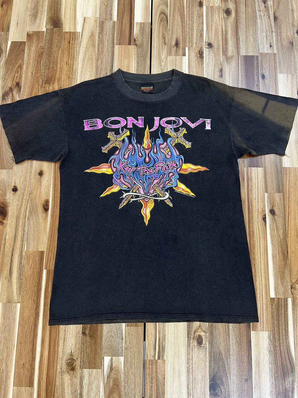 Bon Jovi Vintage 90’s Bon Jovi Keep The Faith TRASHED Shirts Size US L / EU 52-54 / 3 - 1 Thumbnail