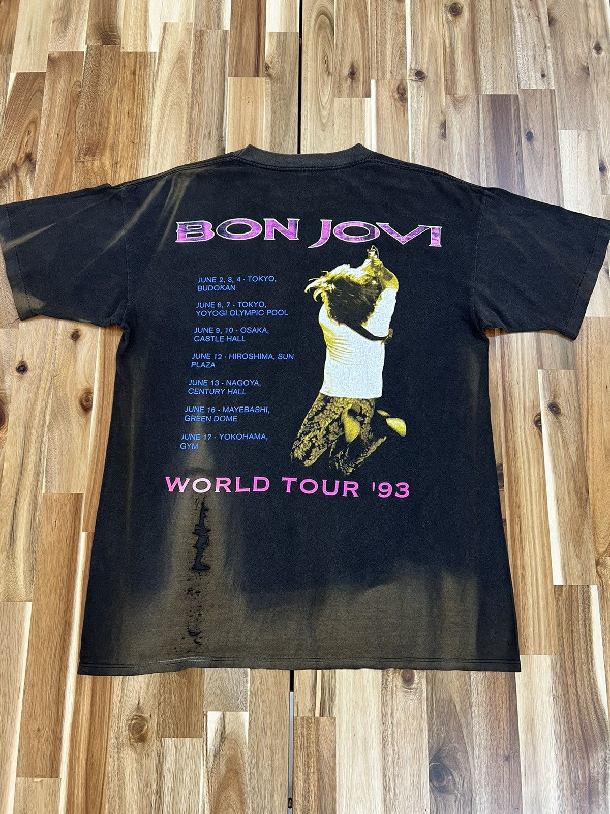 Bon Jovi Vintage 90’s Bon Jovi Keep The Faith TRASHED Shirts Size US L / EU 52-54 / 3 - 2 Thumbnail