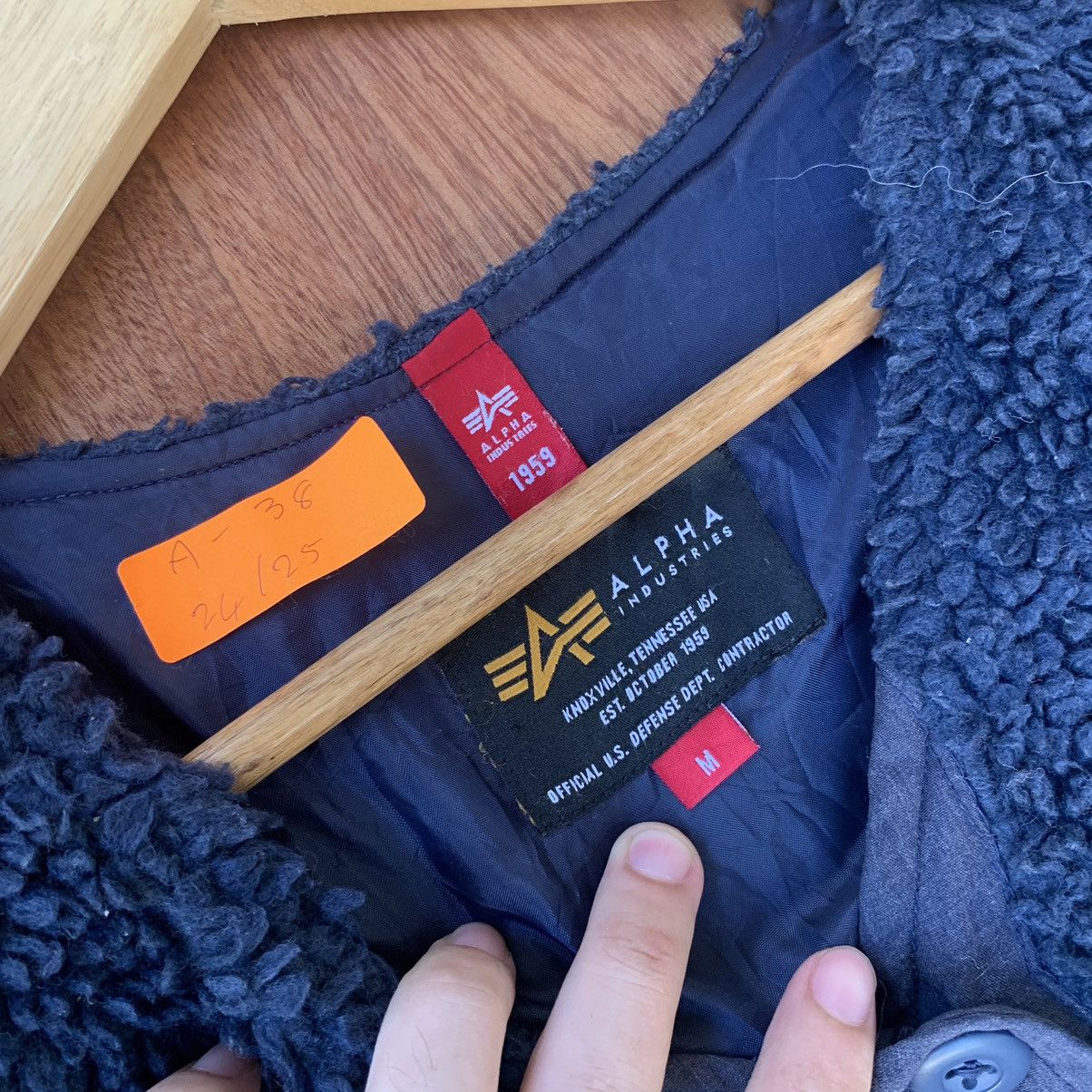 Alpha Industries × Japanese Brand × Vintage Alpha industries fluffy Inner fleece jacket military Size US M / EU 48-50 / 2 - 4 Thumbnail