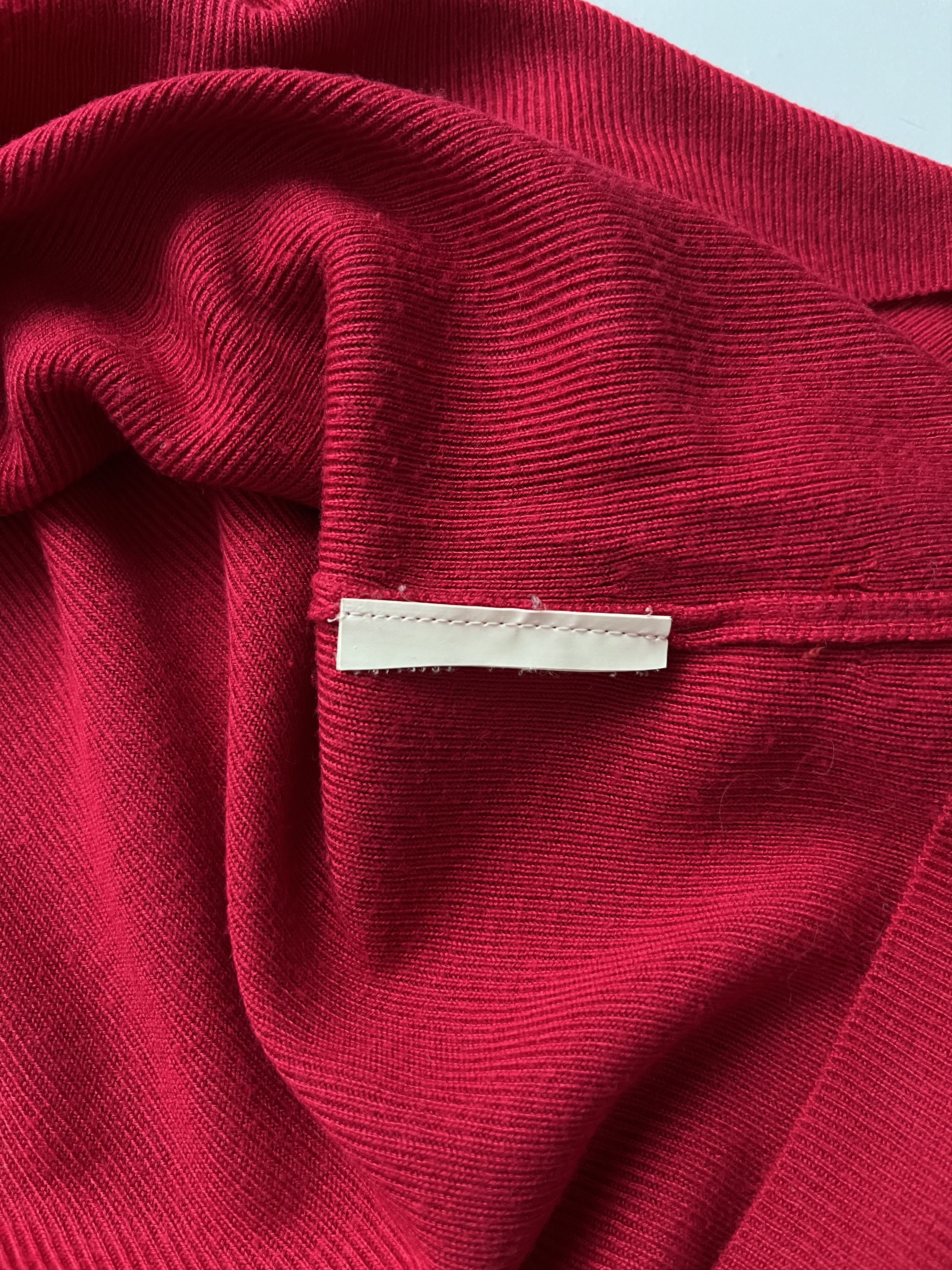 Maison Margiela ⚡️QUICK SALE⚡️Maison Margiela Knit Red V-Neck Cardigan Size S / US 4 / IT 40 - 5 Thumbnail