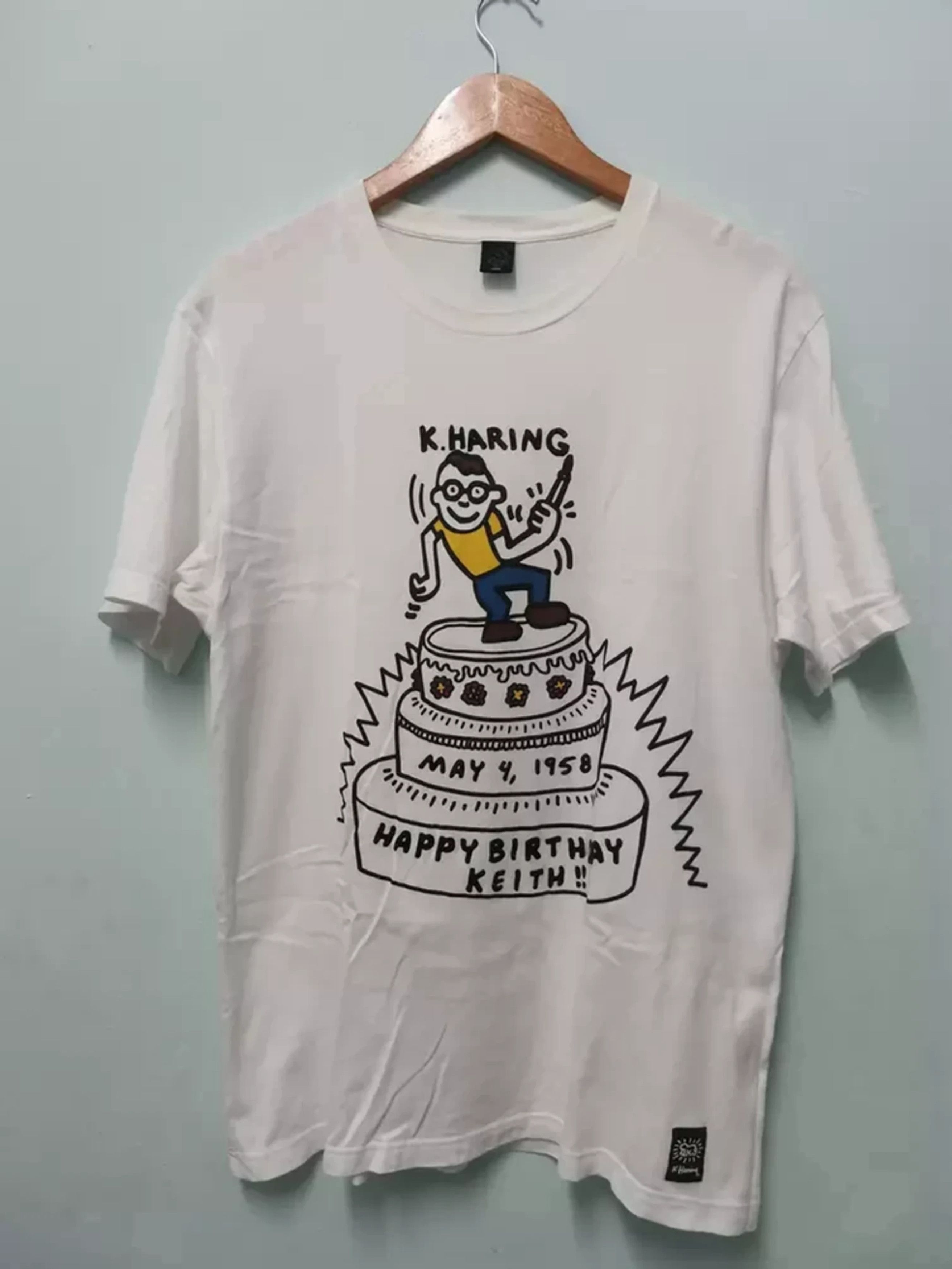 Japanese Brand Vintage Keith Haring Happy Birthday Designer Graffiti Art Size US L / EU 52-54 / 3 - 1 Thumbnail