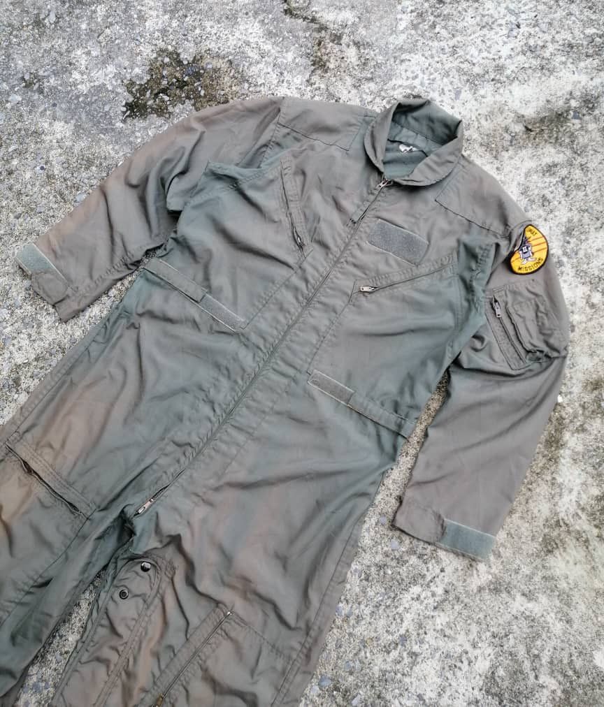 Vintage Rare Vintage 70s💥 100 Combat Missions Serval Zip Jumpsuit Size US 41 - 6 Thumbnail
