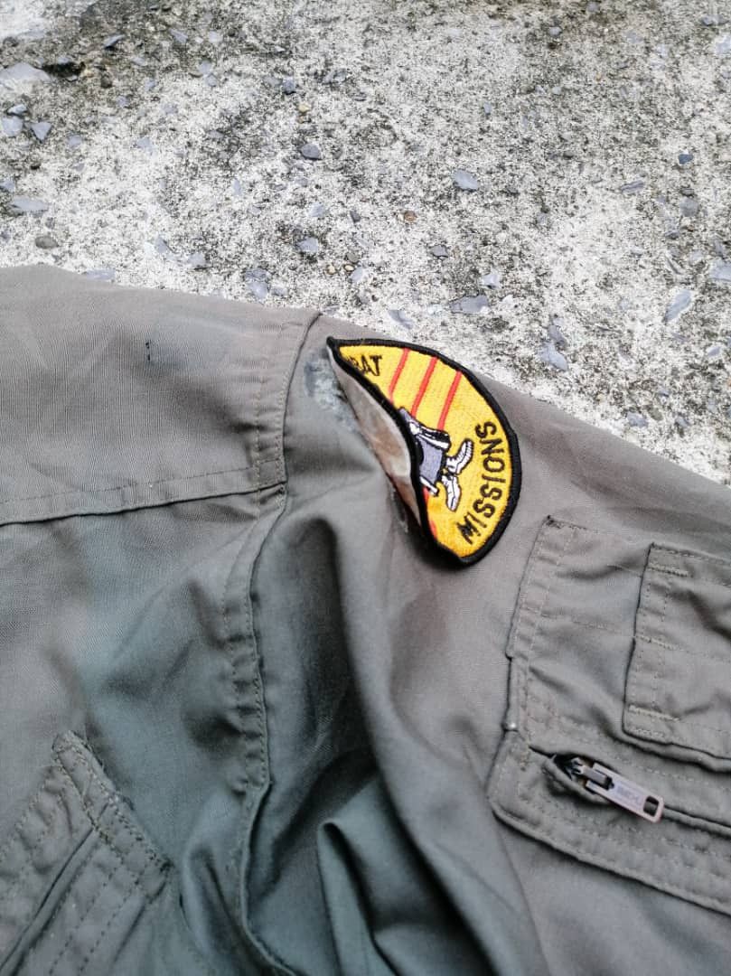Vintage Rare Vintage 70s💥 100 Combat Missions Serval Zip Jumpsuit Size US 41 - 9 Thumbnail