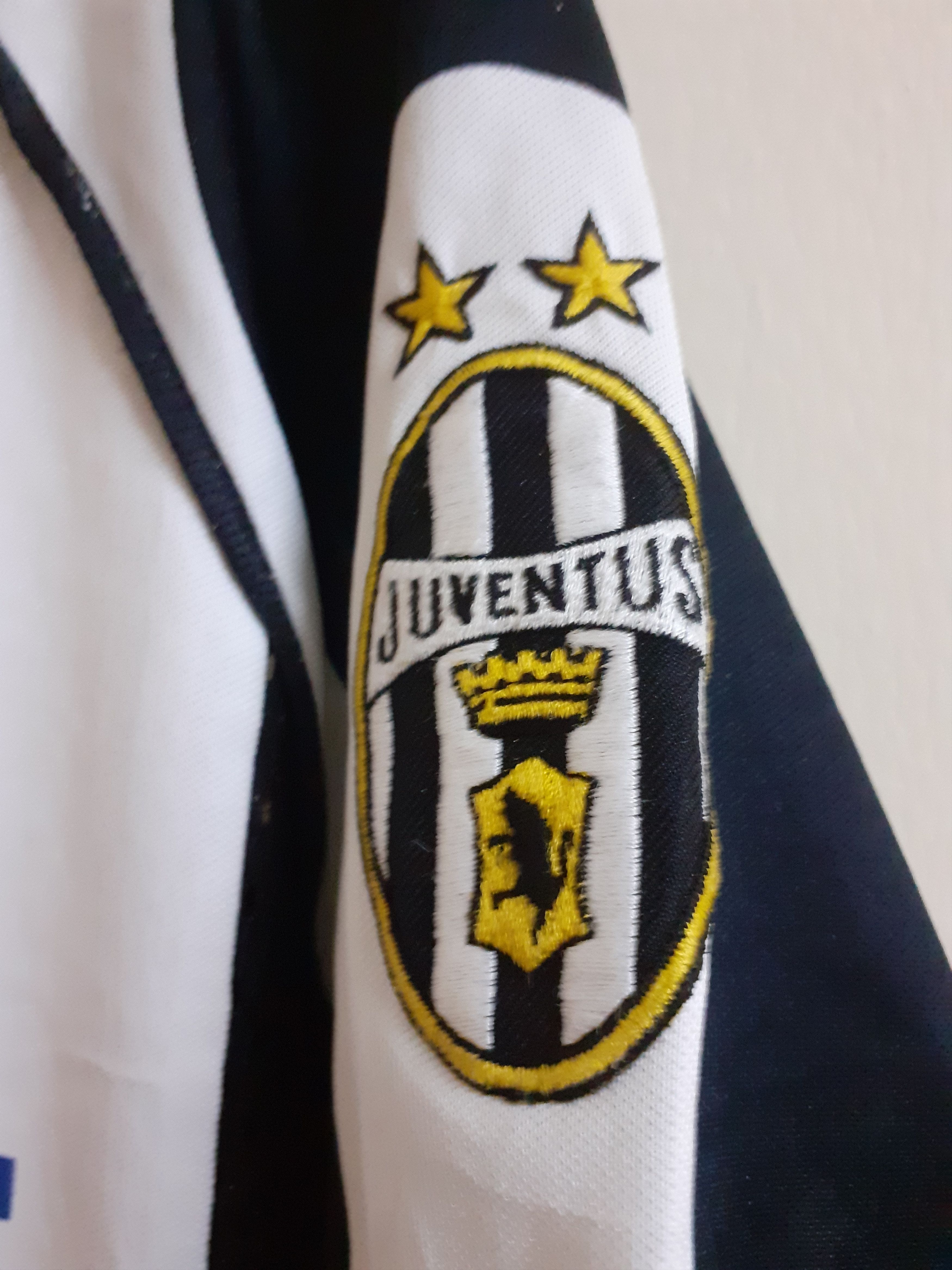 Kappa × Vintage Vintage Juventus Home Kit Jersey 1997/1998 Size US S / EU 44-46 / 1 - 3 Thumbnail