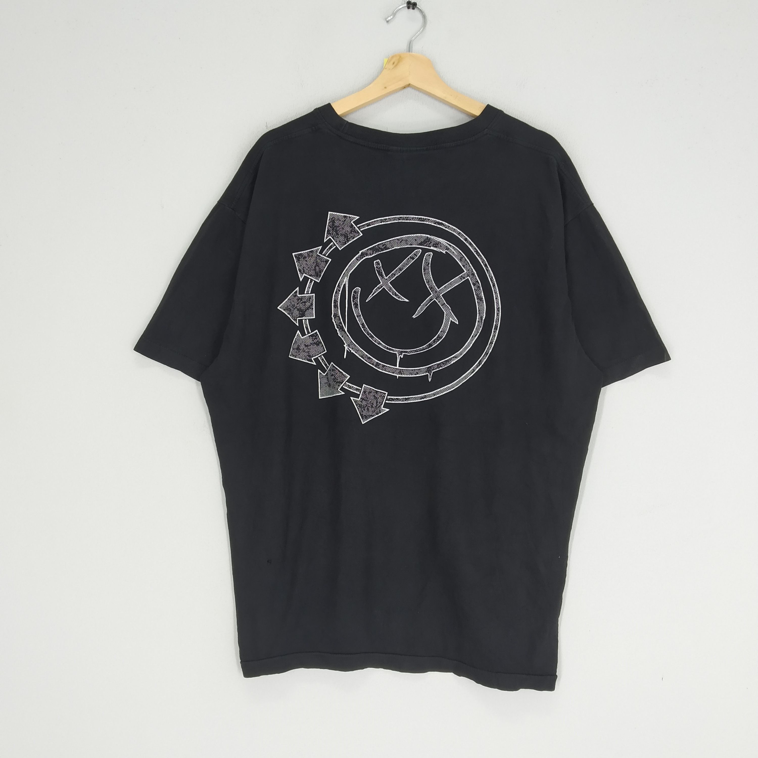 Band Tees Vintage Blink 182 Punk Rock Band Promo Music T-shirt Size US XXL / EU 58 / 5 - 2 Thumbnail
