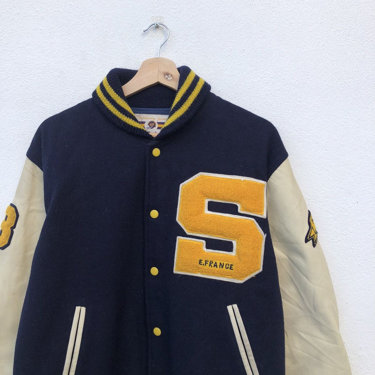 Japanese Brand VINTAGE VARSITY JACKET QB CLUB BIG LOGO LEATHER HANDLING Size US L / EU 52-54 / 3 - 4 Thumbnail