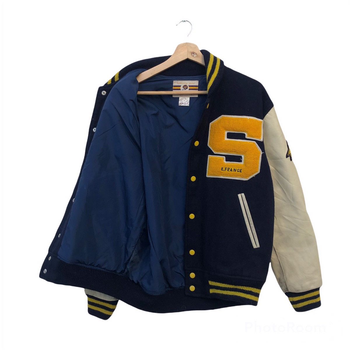 Japanese Brand VINTAGE VARSITY JACKET QB CLUB BIG LOGO LEATHER HANDLING Size US L / EU 52-54 / 3 - 2 Thumbnail