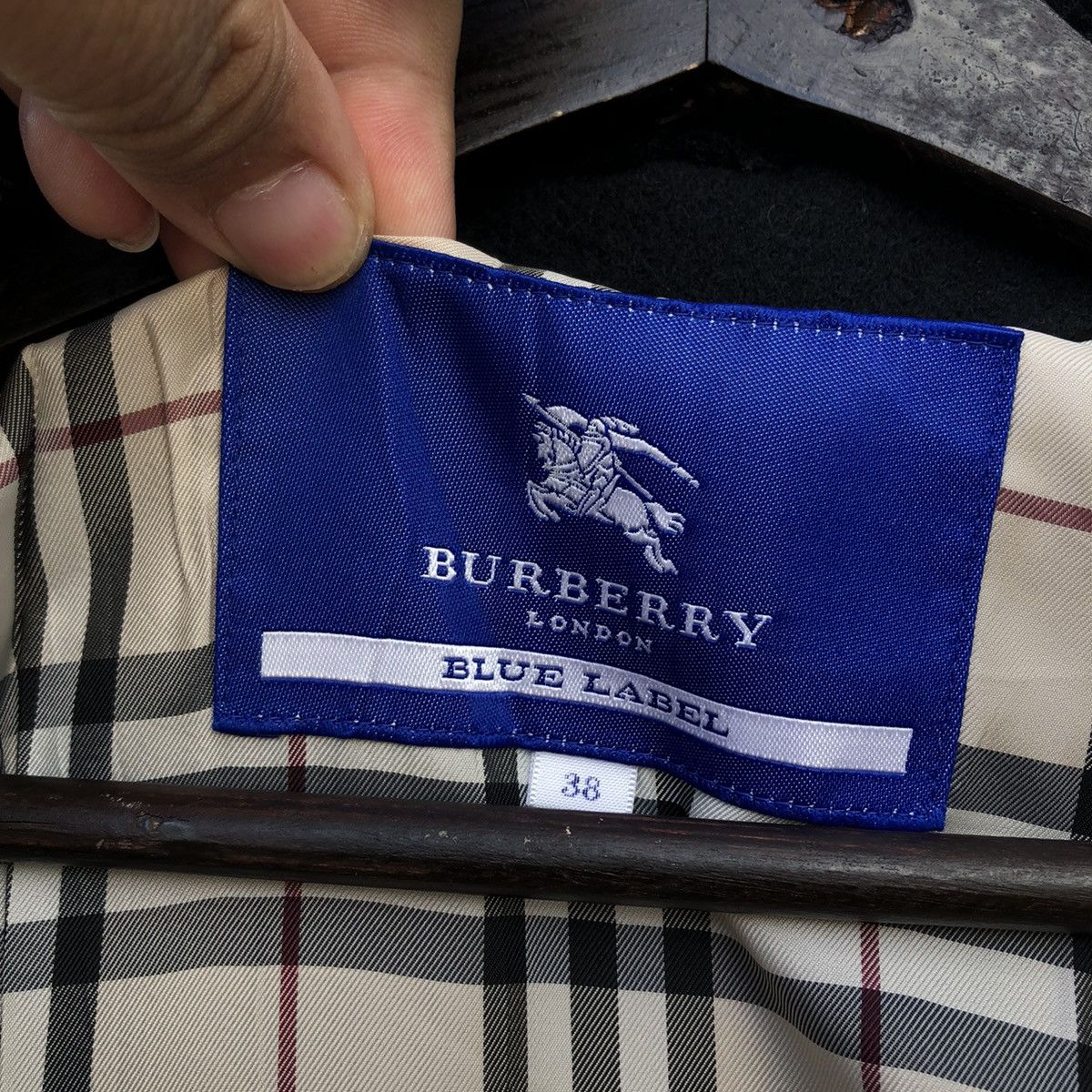 Burberry VINTAGE BURBERRY LONDON BLUE LABEL LONG JACKET NOVA CHECK Size US M / EU 48-50 / 2 - 12 Thumbnail