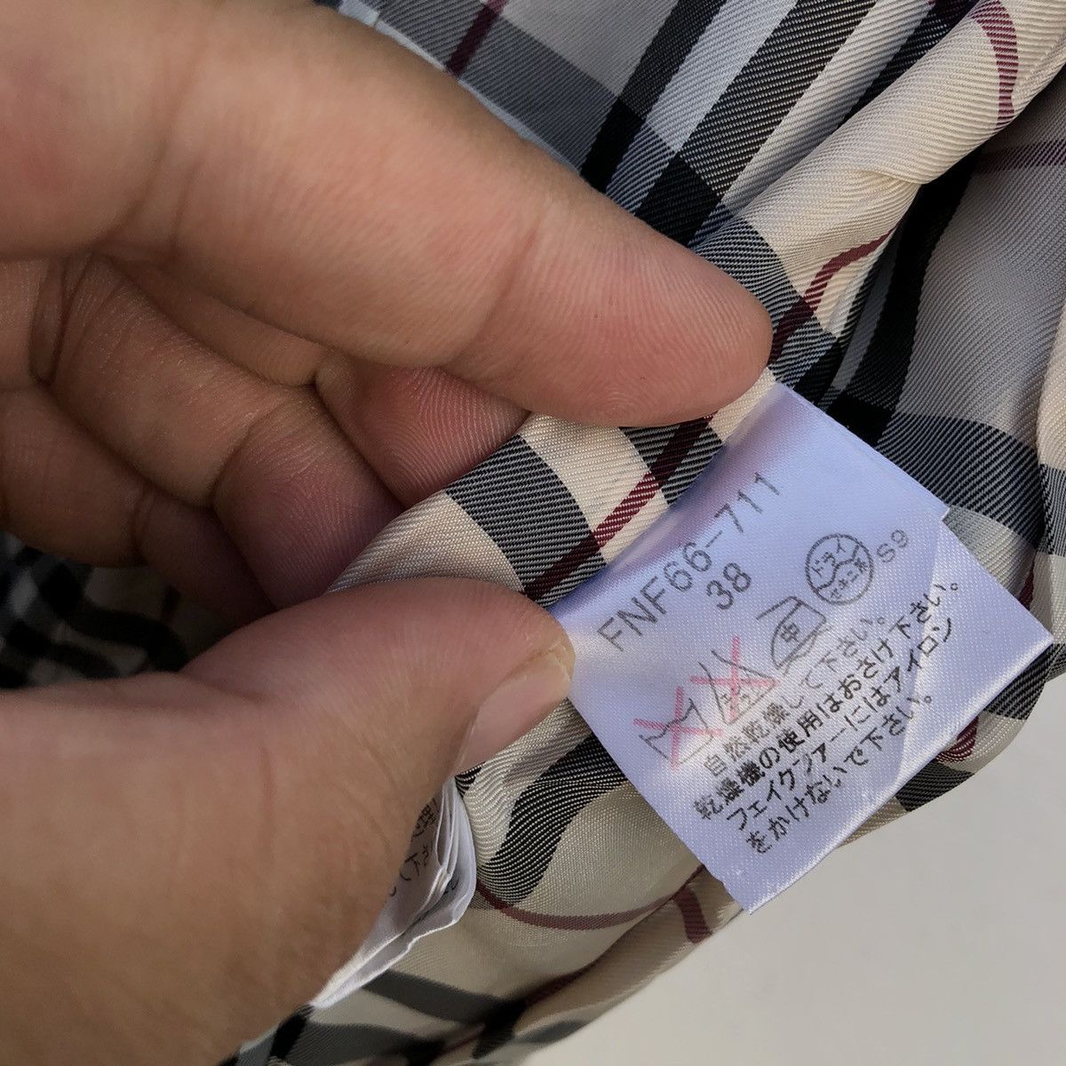 Burberry VINTAGE BURBERRY LONDON BLUE LABEL LONG JACKET NOVA CHECK Size US M / EU 48-50 / 2 - 14 Thumbnail