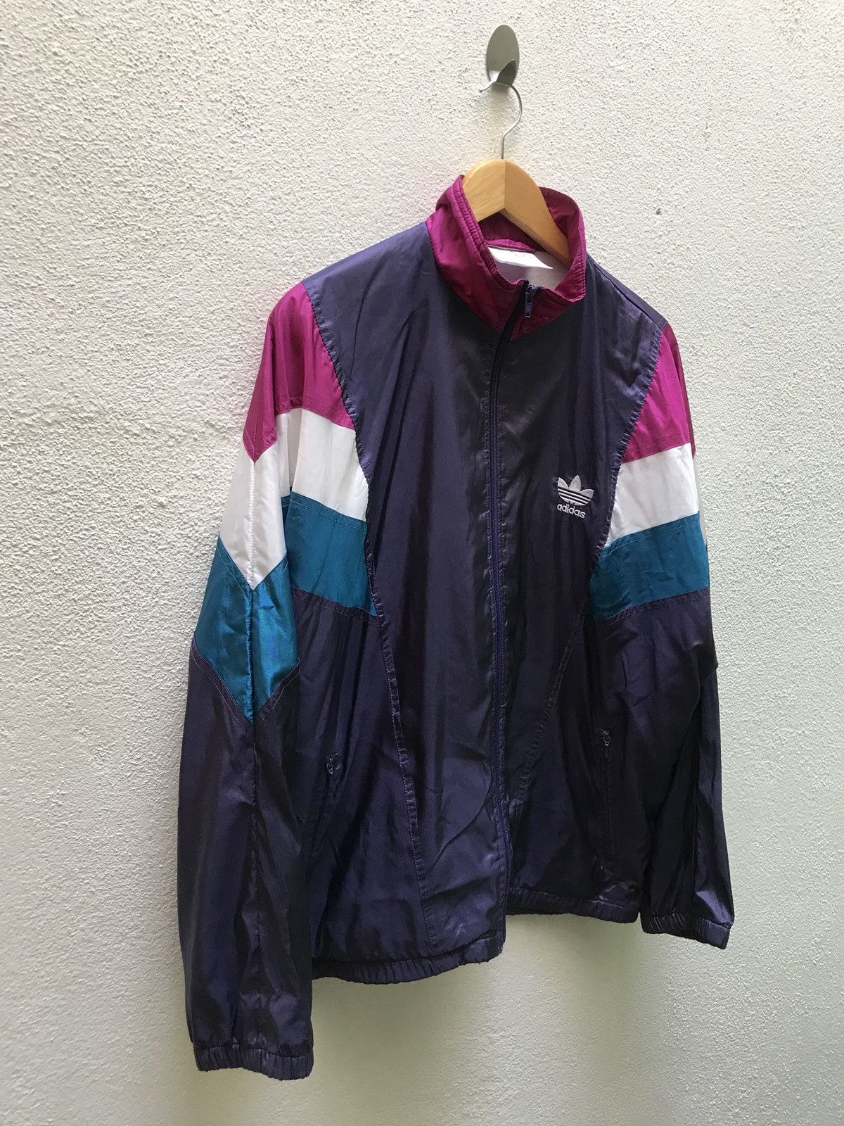 Adidas 🔥FINAL DROP🔥Vintage 80s-90s Adidas Nice Design Dope Size US L / EU 52-54 / 3 - 3 Thumbnail