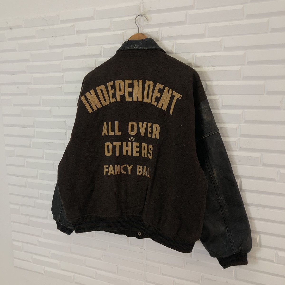 Japanese Brand VINTAGE FANCY BALL BIG LOGO VARSITY JACKET LEATHER HANDLING Size US L / EU 52-54 / 3 - 2 Thumbnail