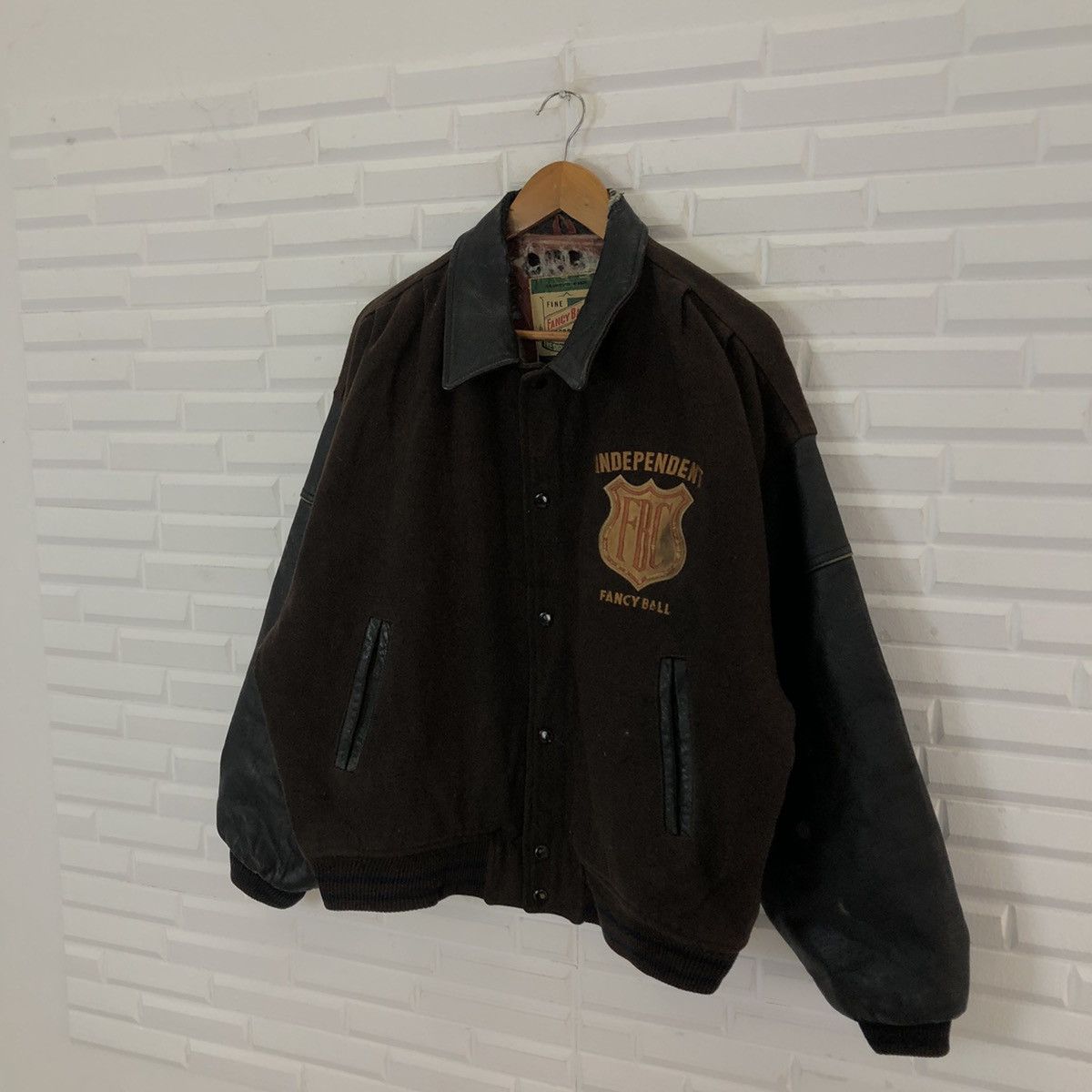 Japanese Brand VINTAGE FANCY BALL BIG LOGO VARSITY JACKET LEATHER HANDLING Size US L / EU 52-54 / 3 - 6 Thumbnail