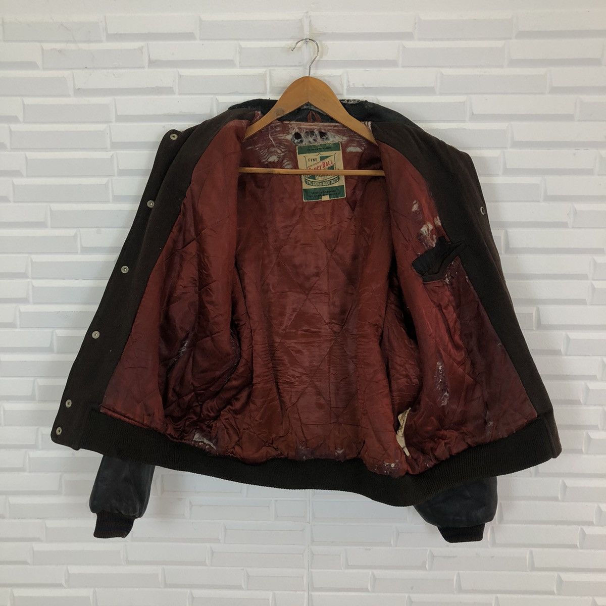 Japanese Brand VINTAGE FANCY BALL BIG LOGO VARSITY JACKET LEATHER HANDLING Size US L / EU 52-54 / 3 - 8 Thumbnail