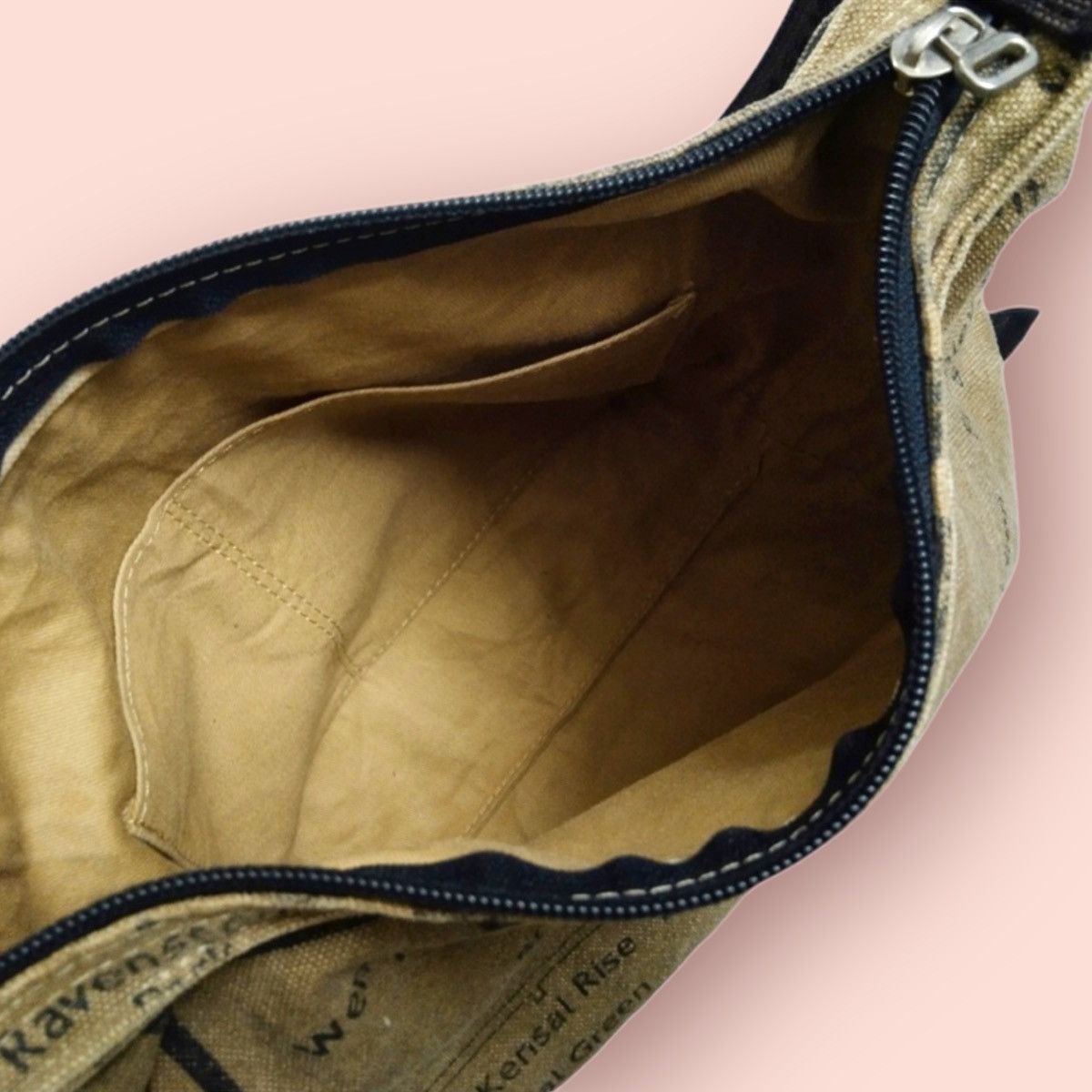 Edition Japan VINTAGE UNDERGROUND CANVAS CROSSBODY SHOULDER BAG Size ONE SIZE - 16 Thumbnail