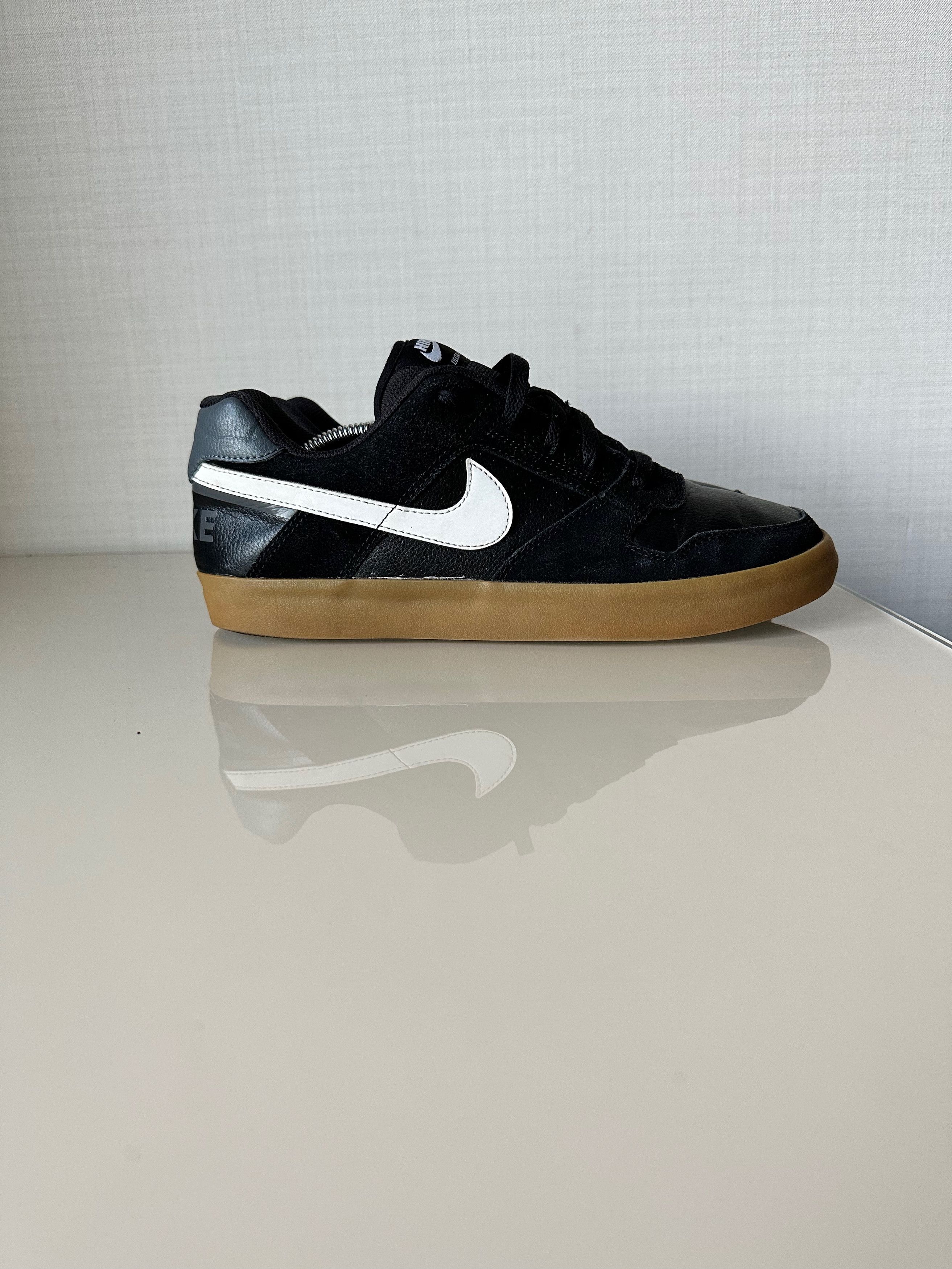 Nike Nike SB Delta Force VULC low top sneakers lace up Size US 8 / EU 41 - 5 Thumbnail