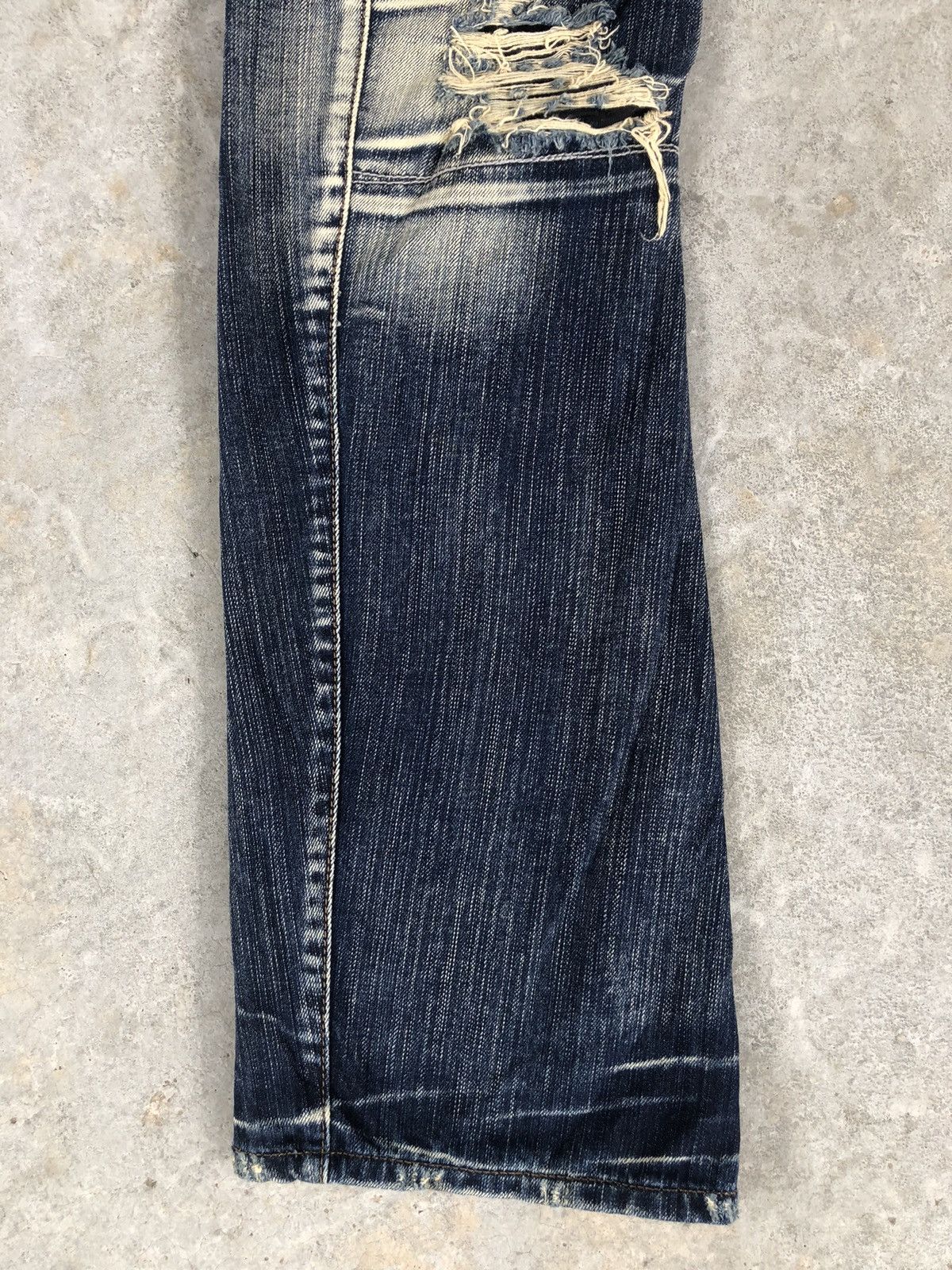 Japanese Brand Rattle trap Flared Jeans Distressed Jeans Size US 30 / EU 46 - 6 Thumbnail