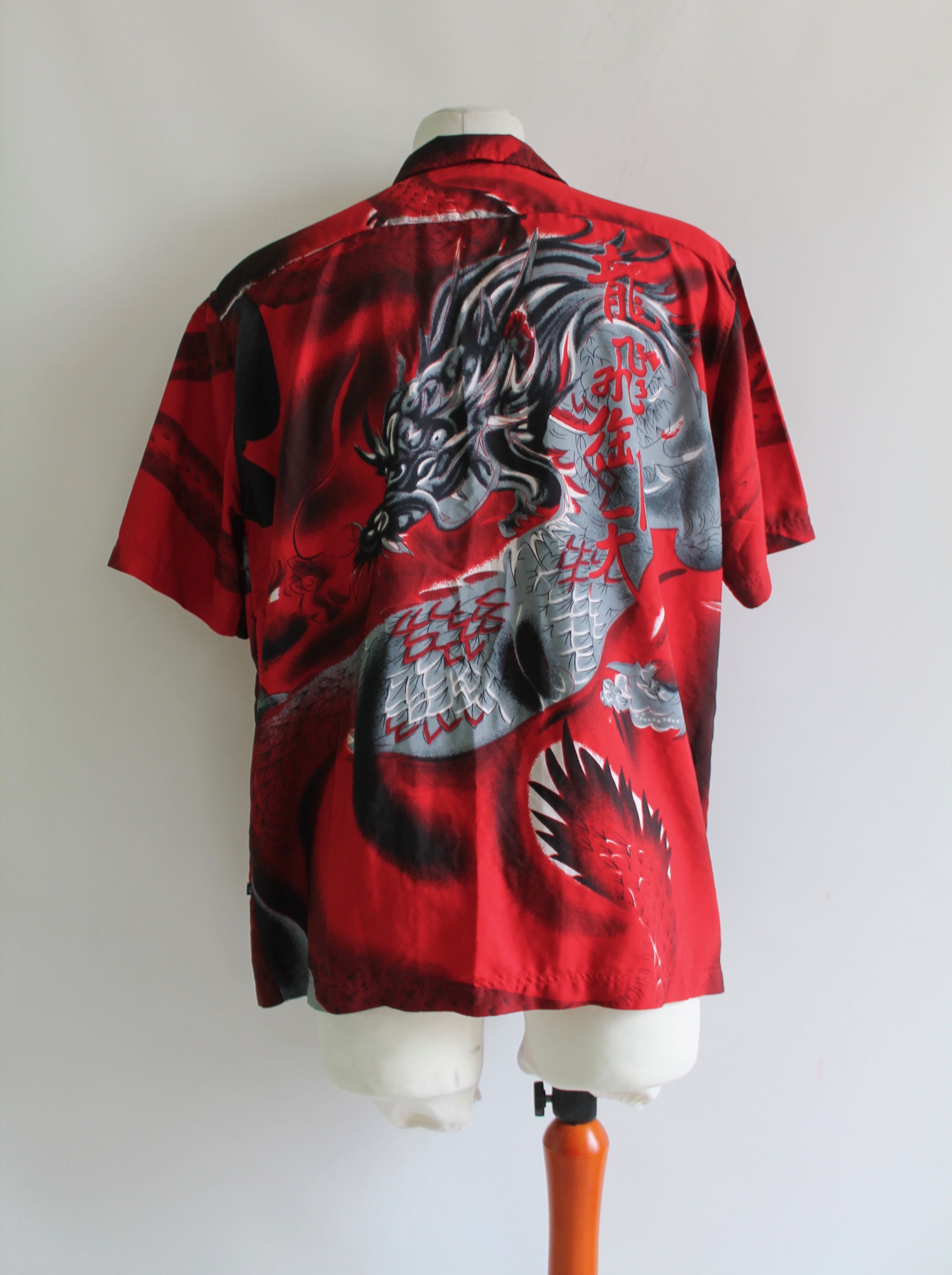 Japanese Brand Vintage Dragon Shirt red Crazy shirt japanese Size US M / EU 48-50 / 2 - 5 Thumbnail