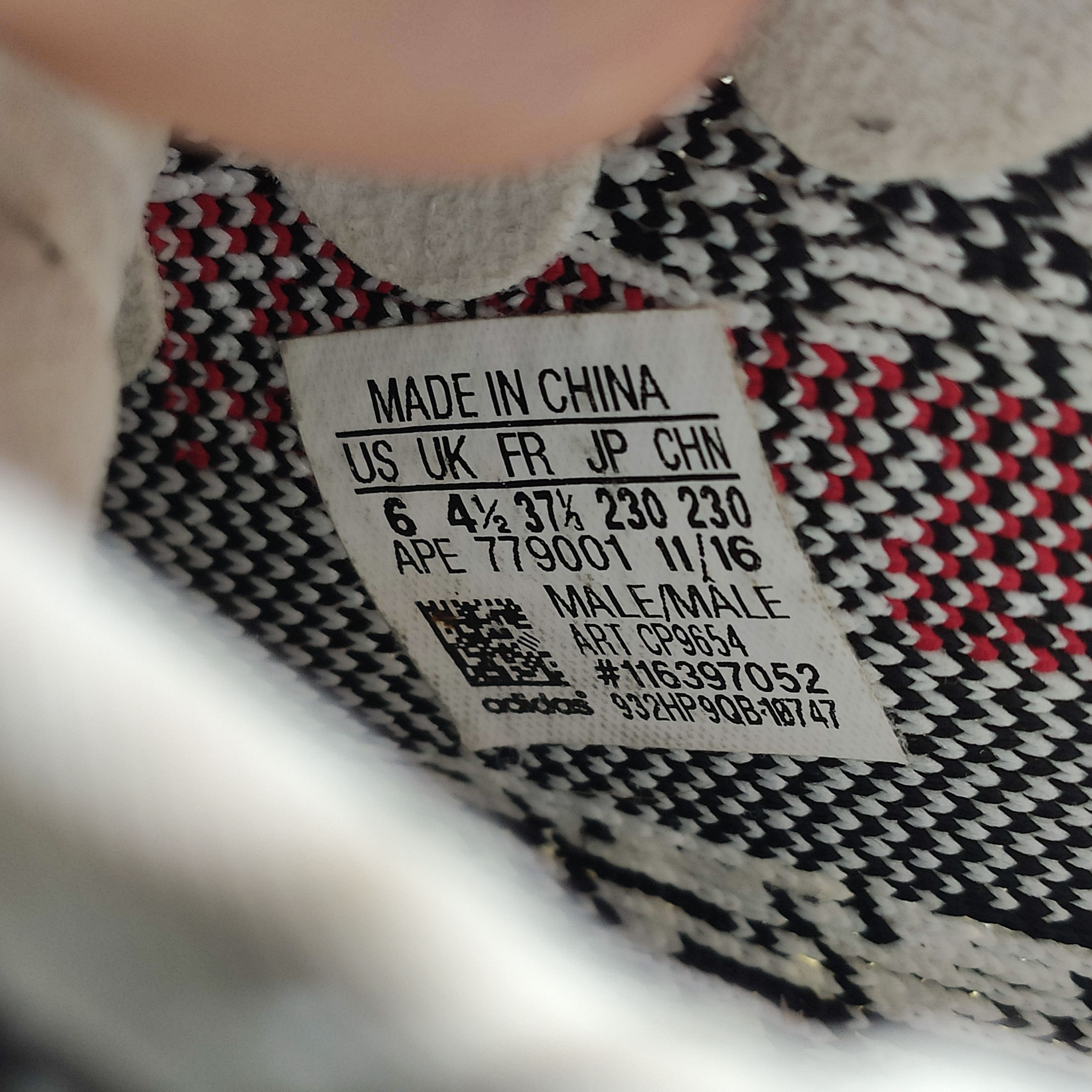 Adidas Adidas Yeezy Boost 350 V2 Zebra Sneakers Size US 6 / IT 36 - 11 Thumbnail