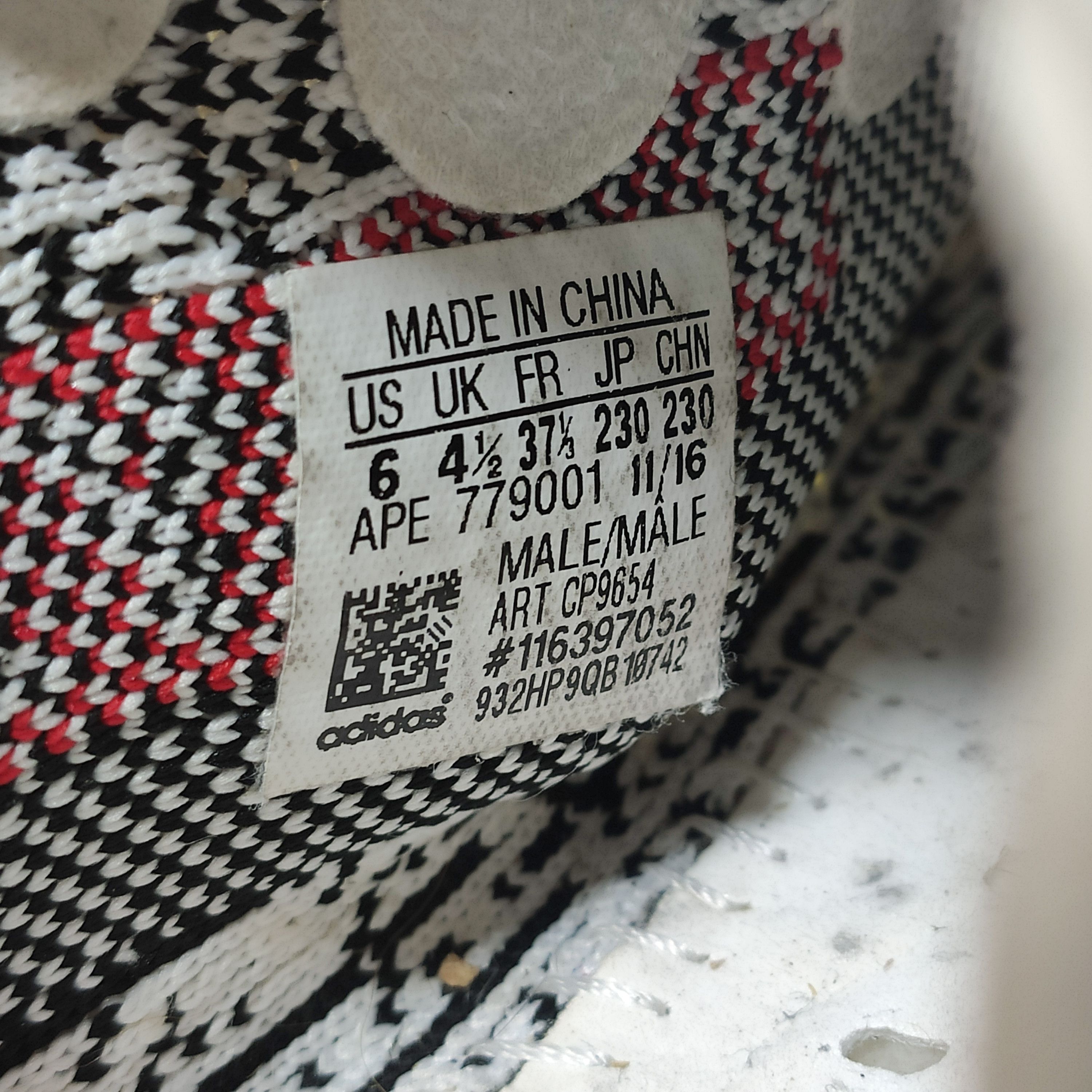 Adidas Adidas Yeezy Boost 350 V2 Zebra Sneakers Size US 6 / IT 36 - 12 Thumbnail