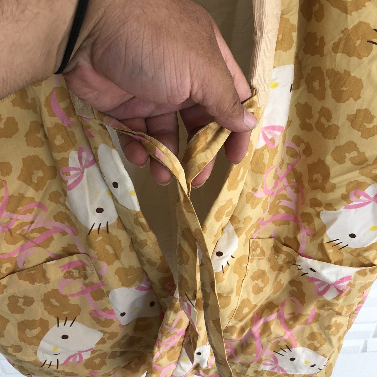 Cartoon Network VINTAGE HELLO KITTY KIMONO BY 2005 SANRIO CO LTD Size US M / EU 48-50 / 2 - 8 Thumbnail