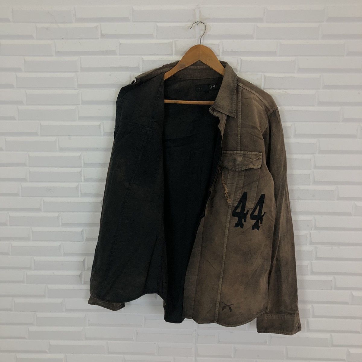 Japanese Brand VINTAGE ROAR DISTRESSED DESIGN WORKER Size US M / EU 48-50 / 2 - 2 Thumbnail