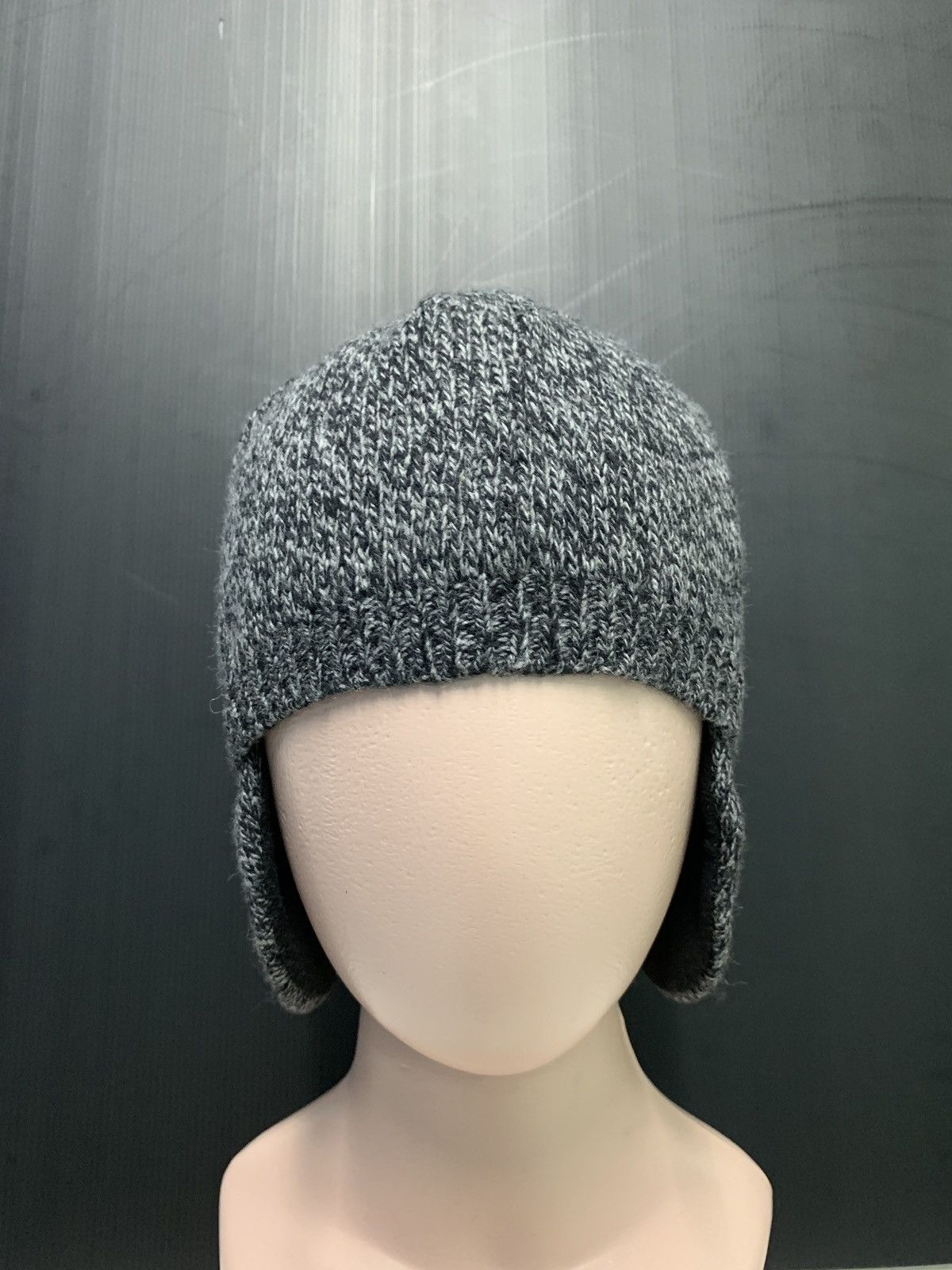 Lacoste ❌NEED GONE ❌ LACOSTE Earmuffs Beanie Cap Size ONE SIZE - 2 Thumbnail