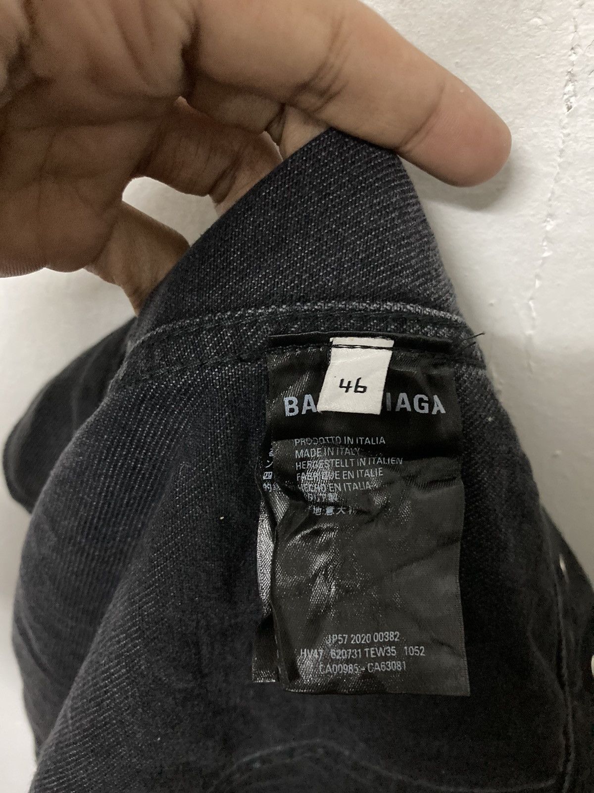 Balenciaga Authentic Balenciaga All Over Logo Printed Denim Jacket Size US L / EU 52-54 / 3 - 15 Thumbnail