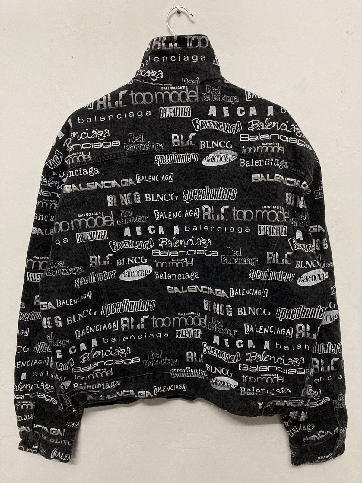 Balenciaga Authentic Balenciaga All Over Logo Printed Denim Jacket Size US L / EU 52-54 / 3 - 3 Thumbnail