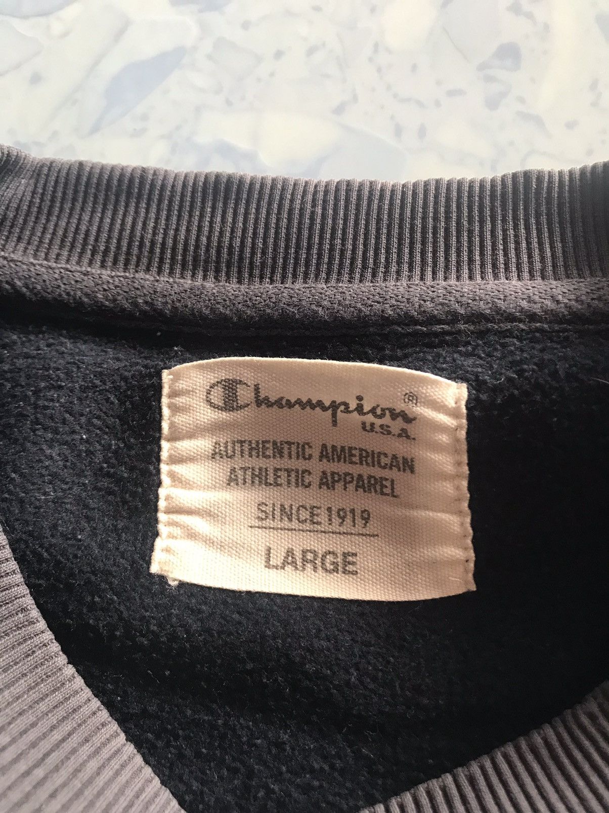 Champion Authentic American sweatshirt size L