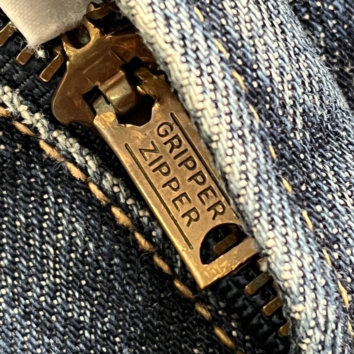 Alpha Industries Ripped Leg Avirex USA Denim Jeans Made In Japan Size US 29 - 7 Thumbnail